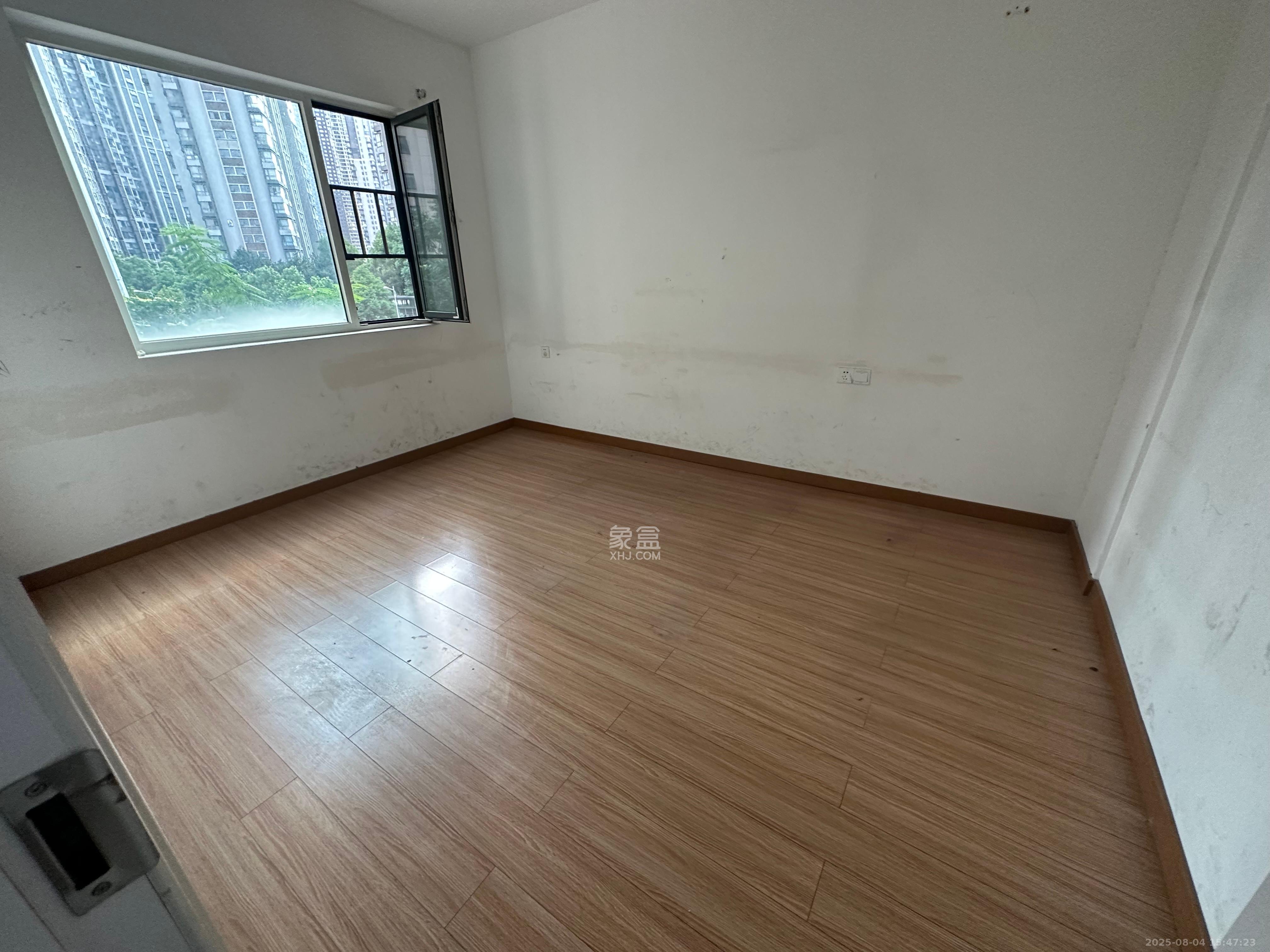 北辰三角洲E4区  3室1厅1卫    3000.0元/月 北辰三角洲E4区  3室1厅1卫    3000.0元/月室内图