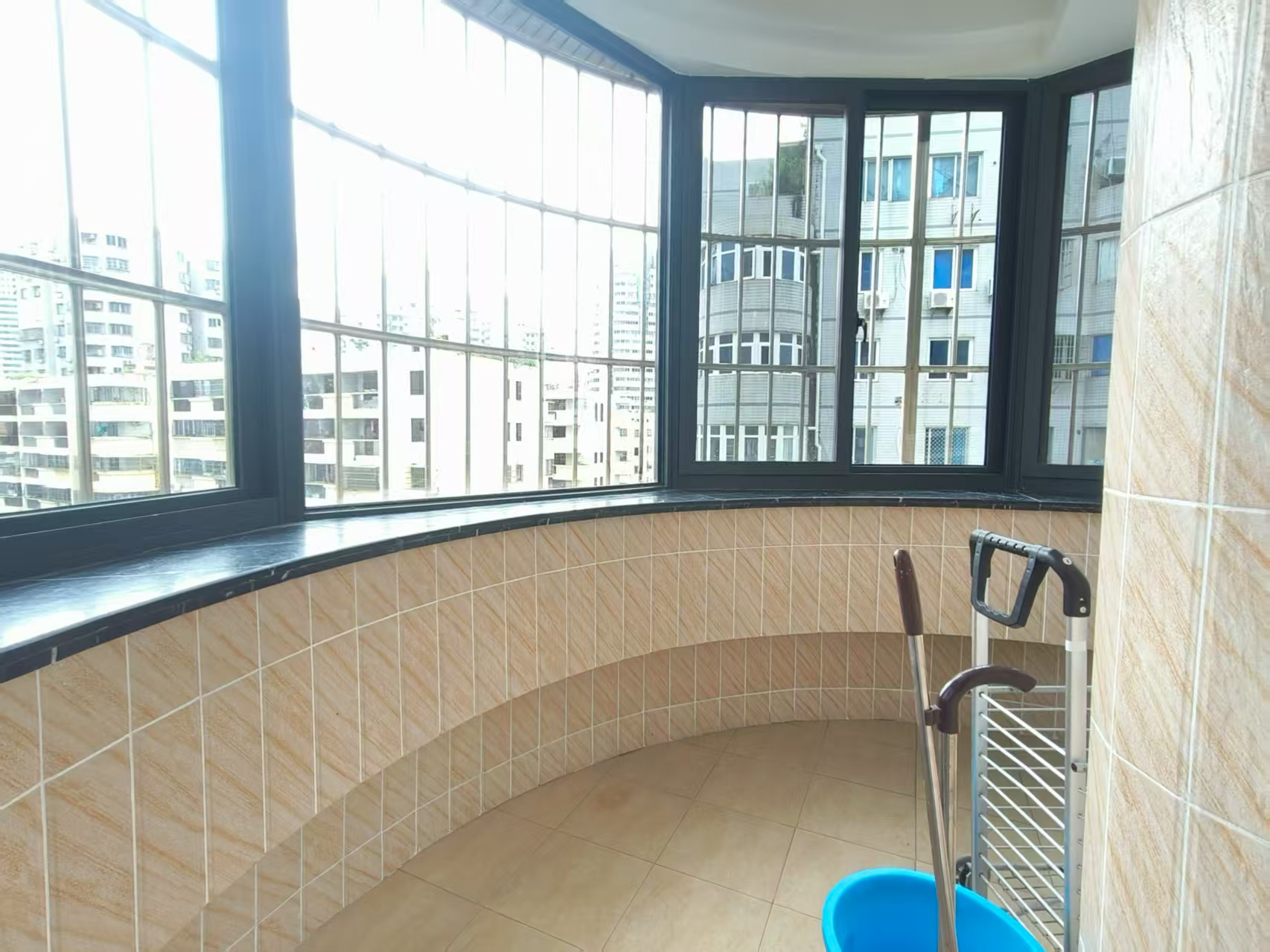 百金城小区 4室2厅2卫 4000.0元/月 百金城小区 4室2厅2卫 4000.0元/月户型图