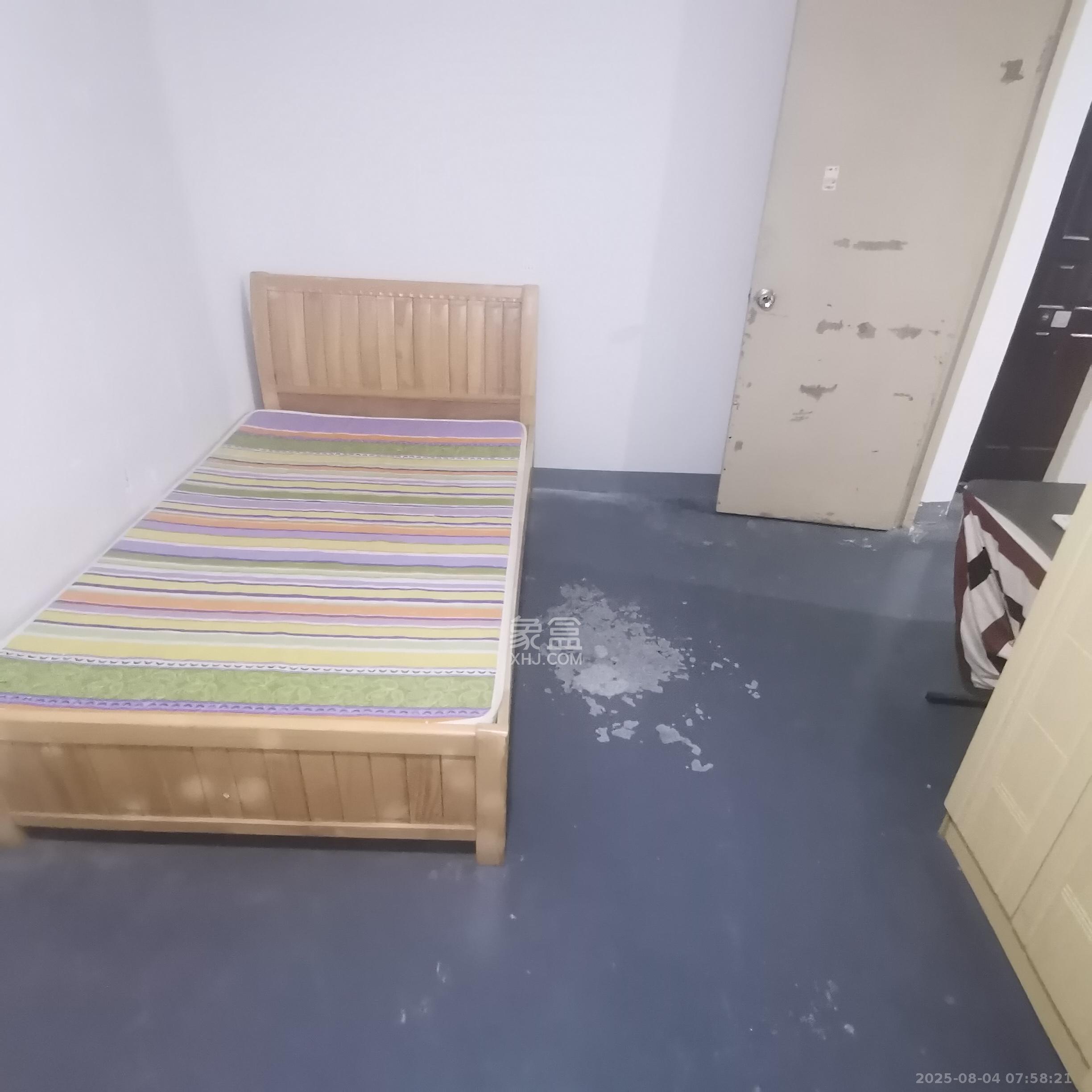 长房凤凰佳园 1室1厅1卫 1000.0元/月 长房凤凰佳园 1室1厅1卫 1000.0元/月室内图