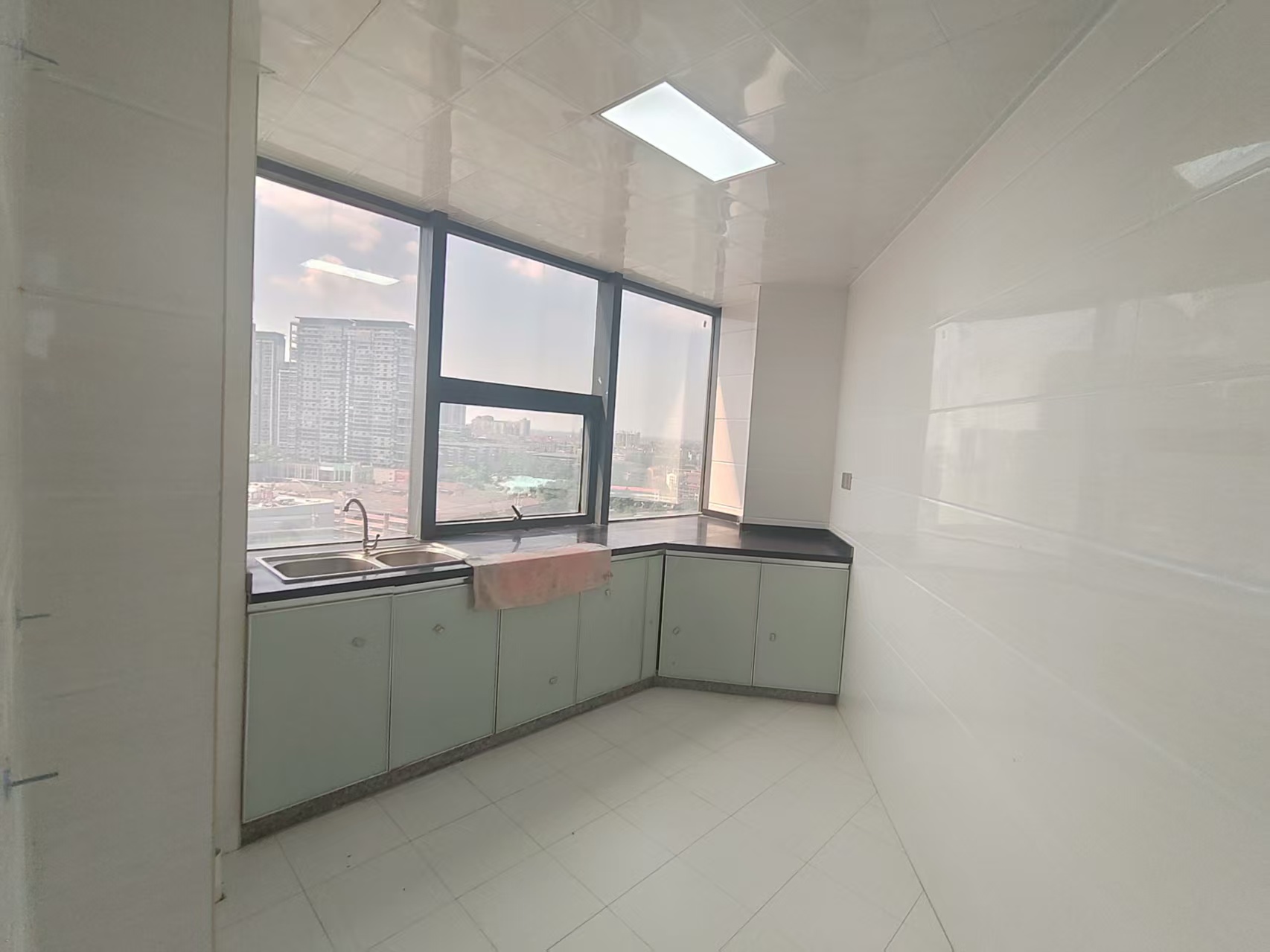 梓山湖公馆 1室1厅1卫 1200.0元/月 梓山湖公馆 1室1厅1卫 1200.0元/月室内图