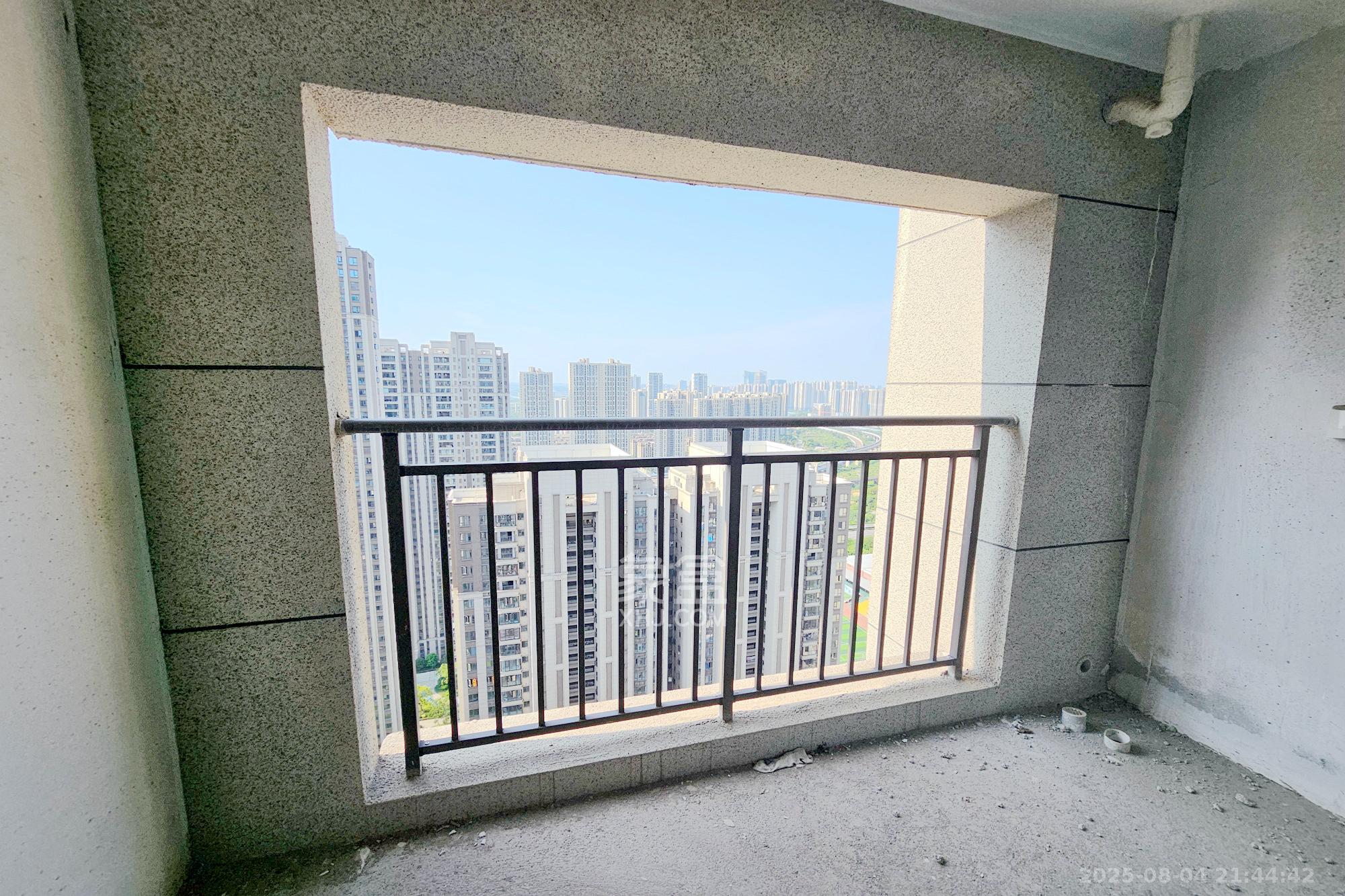 阳光城尚东湾愉景苑 3室2厅1卫 90.0万 阳光城尚东湾愉景苑 3室2厅1卫 90.0万其他