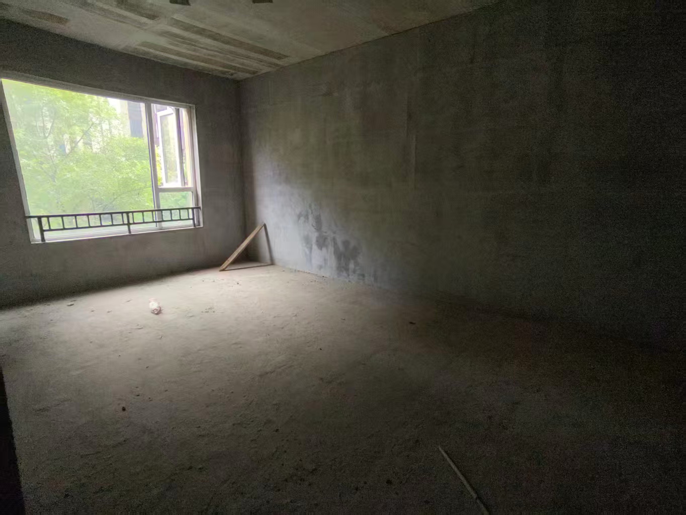 中梁龙泉台  4室2厅2卫   90.00万室内图