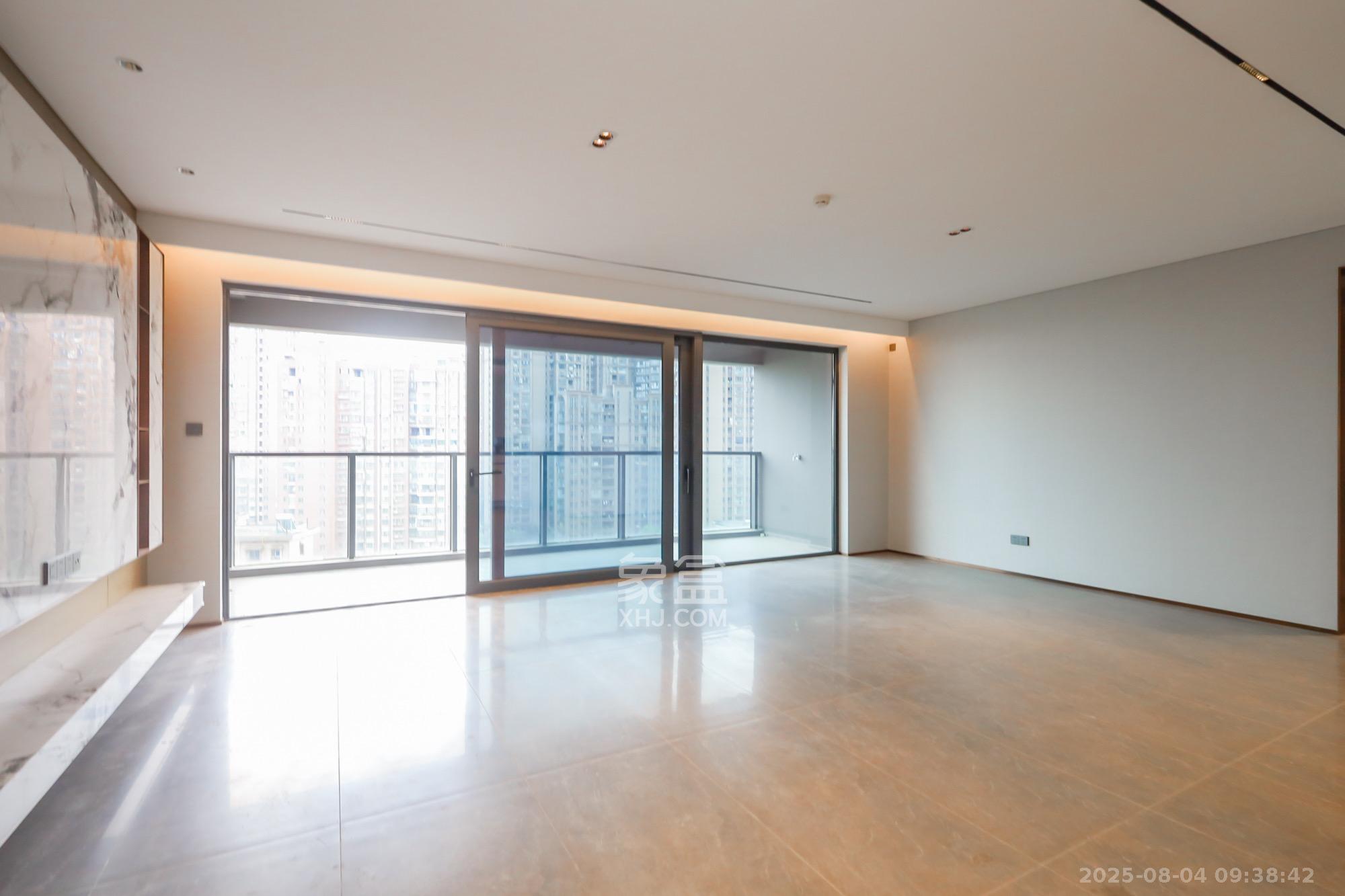 长沙悦府(华润万象城) 3室2厅3卫 8800.0元/月 长沙悦府(华润万象城) 3室2厅3卫 8800.0元/月室内图