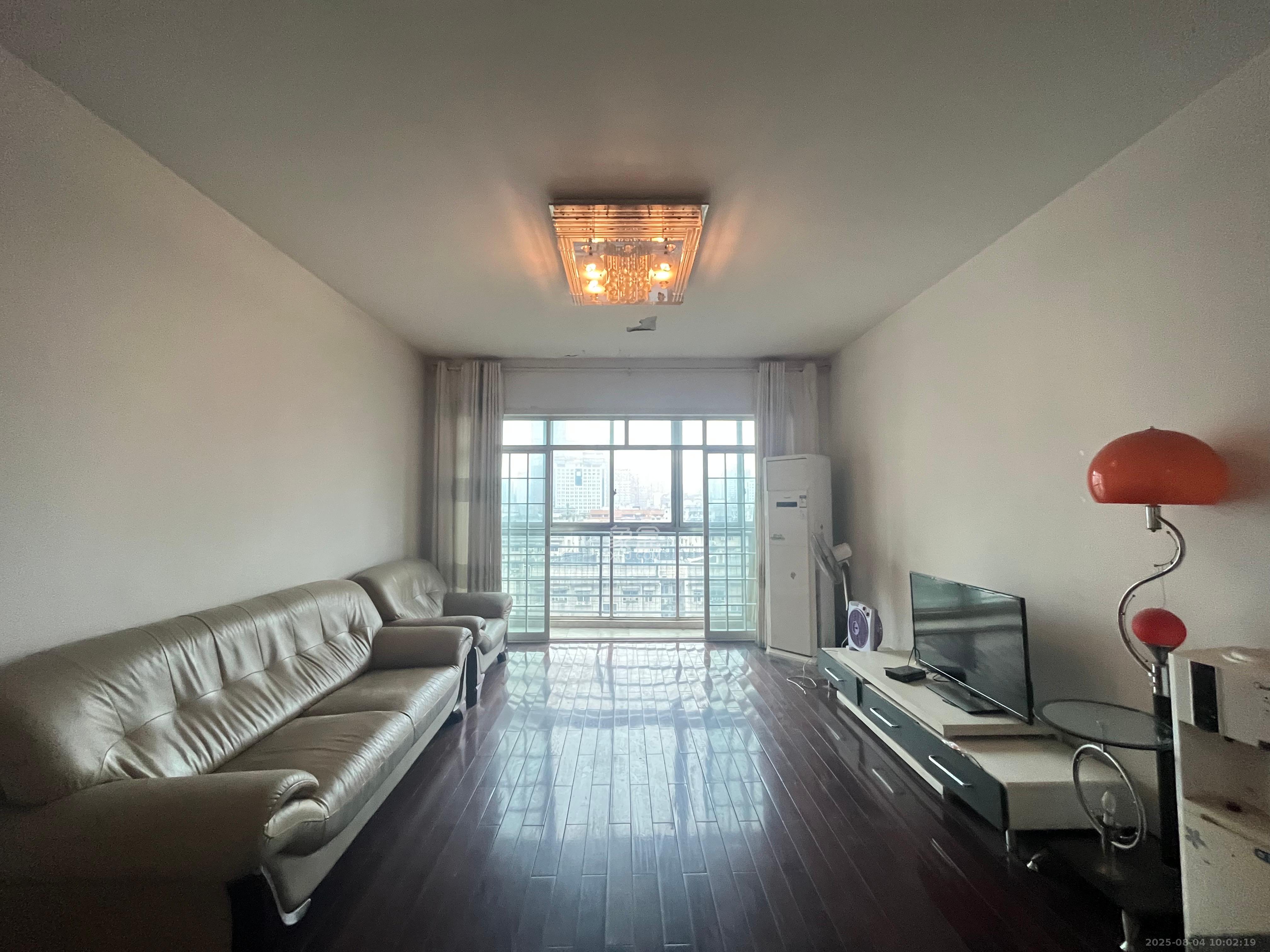 锦绣华天 4室2厅2卫 3200.0元/月 锦绣华天 4室2厅2卫 3200.0元/月室内图