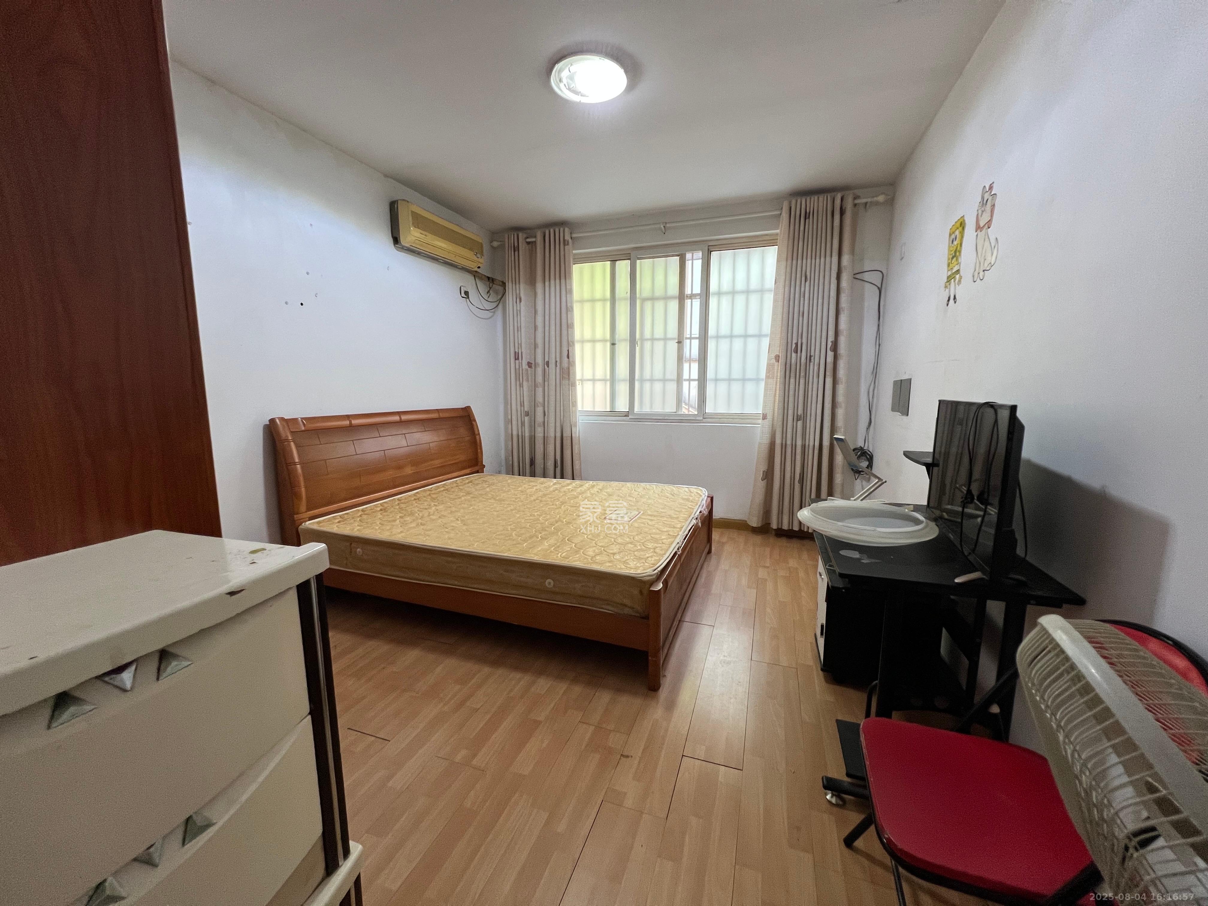 芙蓉苑  2室1厅1卫    1800.0元/月室内图