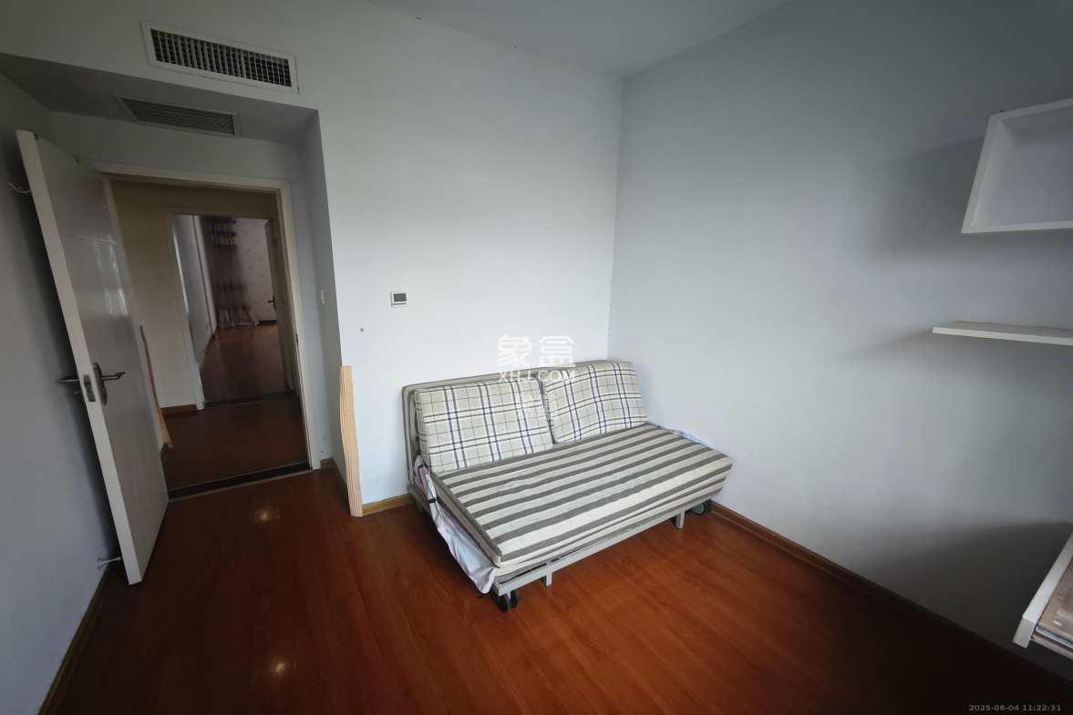 长大彩虹都 4室2厅2卫 2600.0元/月 长大彩虹都 4室2厅2卫 2600.0元/月室内图