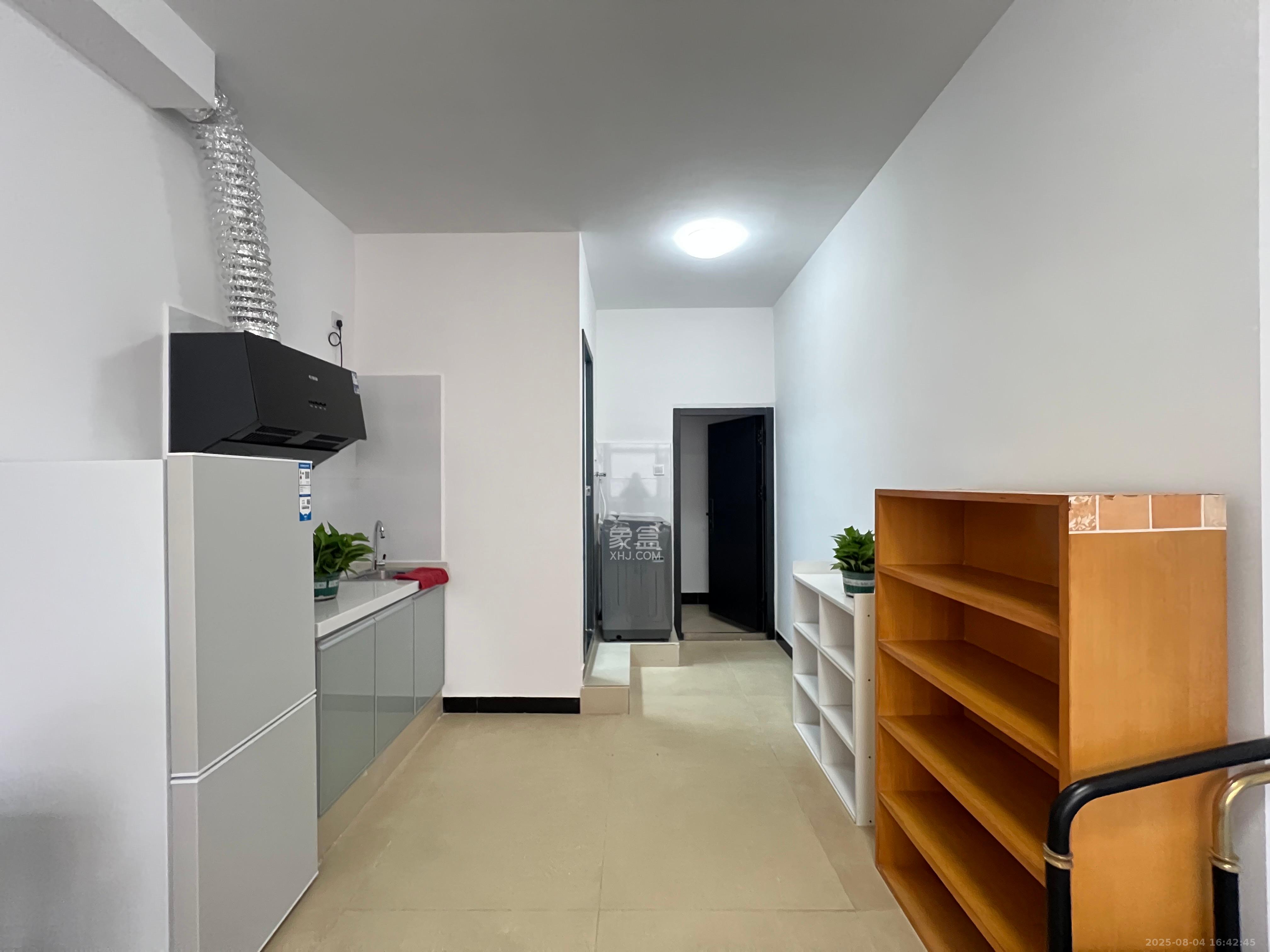 岳北社区  1室0厅0卫    1350.0元/月 岳北社区  1室0厅0卫    1350.0元/月室内图