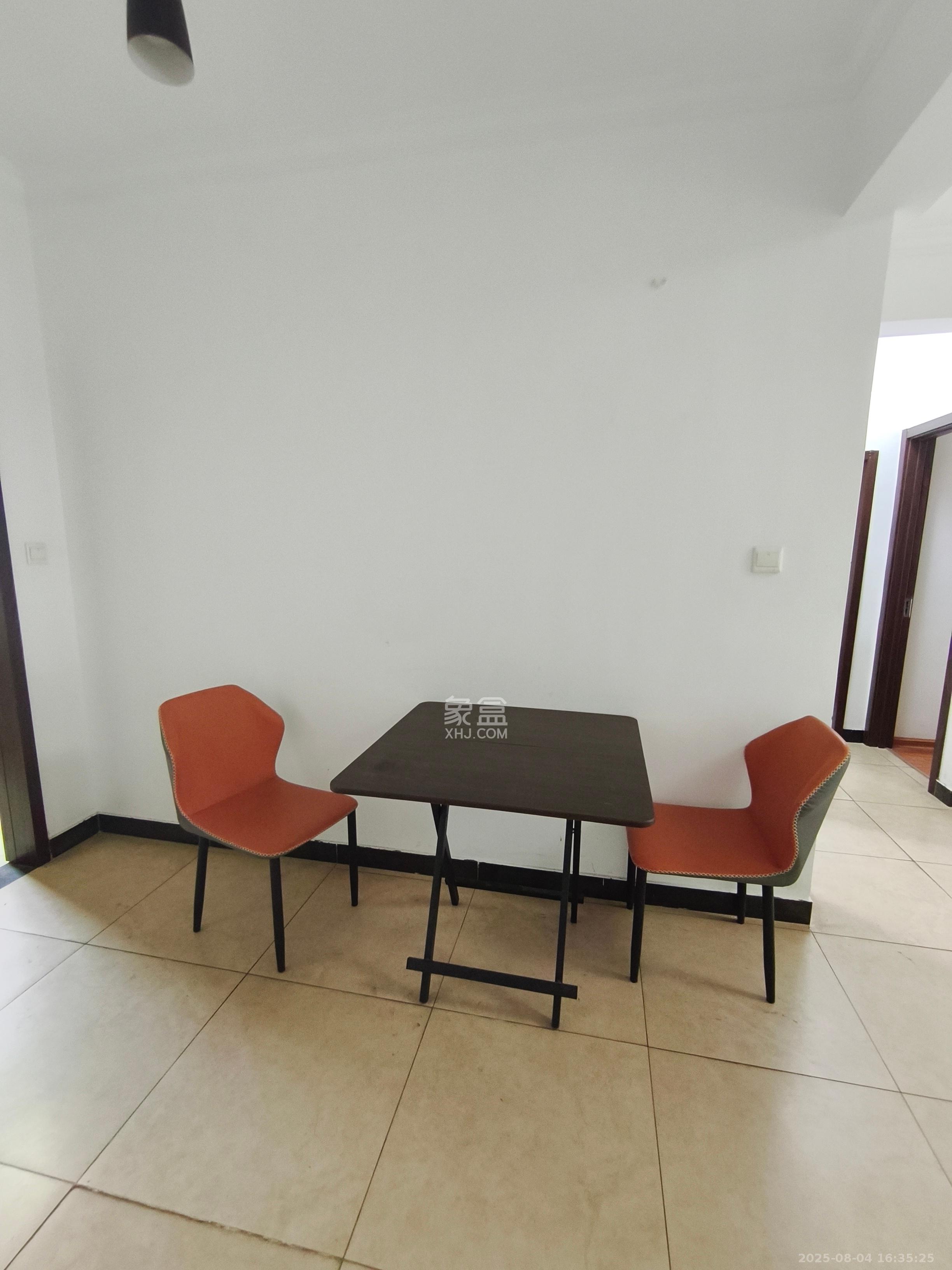 旭辉藏郡(藏郡、旭湘华府) 3室2厅1卫 2400.0元/月 旭辉藏郡(藏郡、旭湘华府) 3室2厅1卫 2400.0元/月室内图