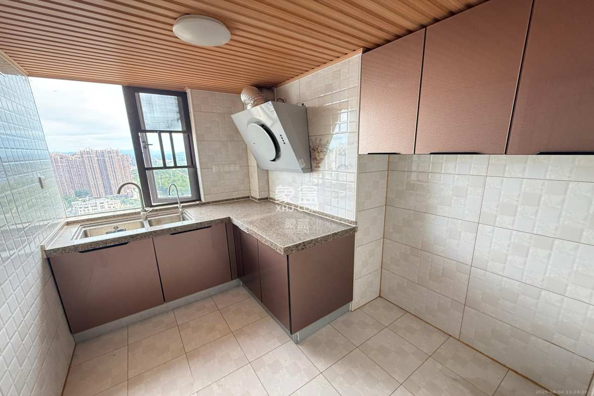 楚天家园 1室2厅1卫 1800.0元/月 楚天家园 1室2厅1卫 1800.0元/月室内图