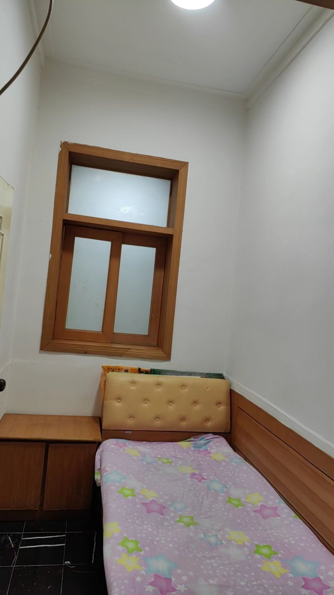 娄底市教育局家属楼  3室1厅1卫    37.8万客厅