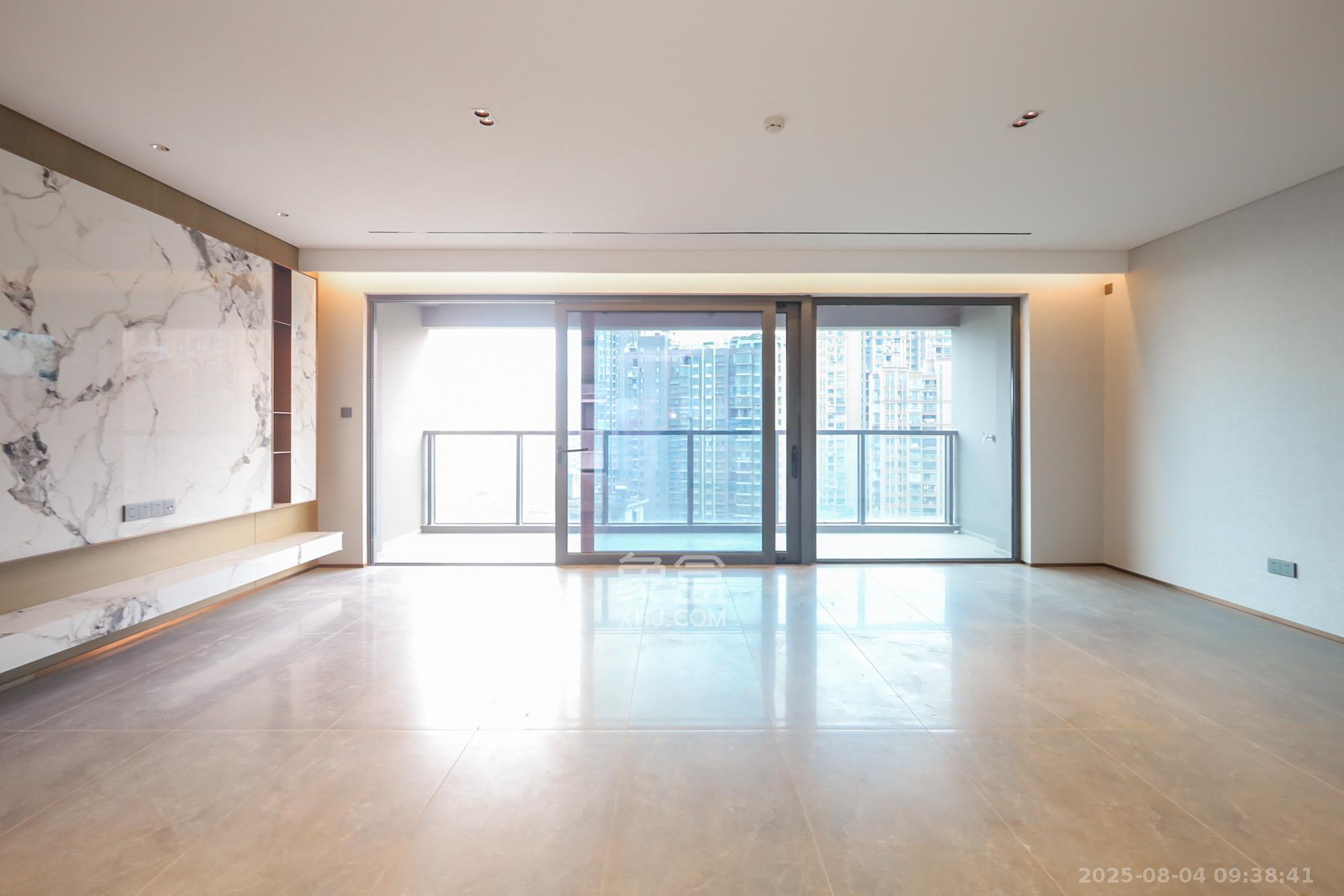 长沙悦府(华润万象城) 3室2厅3卫 8800.0元/月 长沙悦府(华润万象城) 3室2厅3卫 8800.0元/月室内图