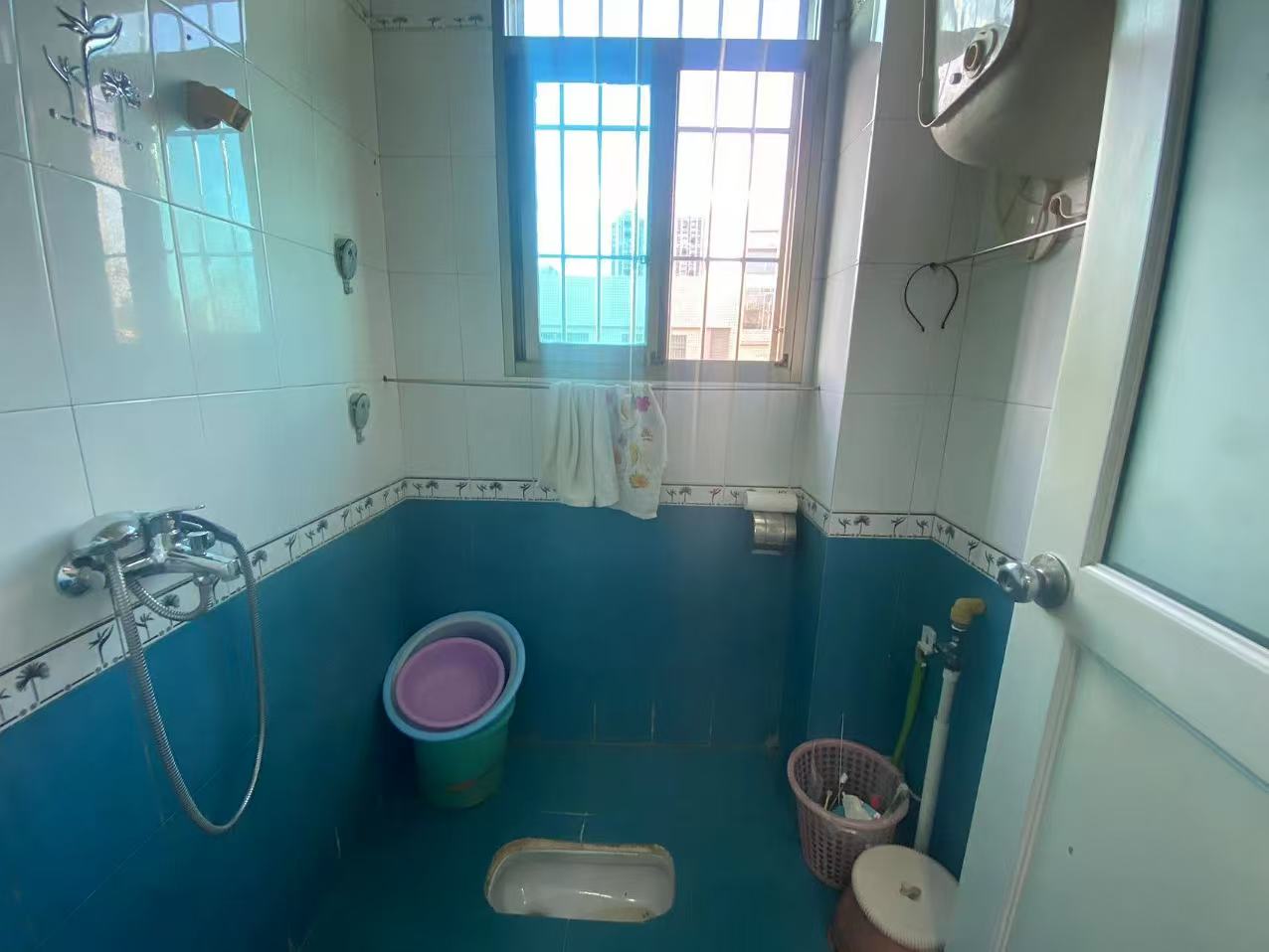 自来水公司家属楼(春檀路) 3室2厅1卫 1100.0元/月 自来水公司家属楼(春檀路) 3室2厅1卫 1100.0元/月室内图