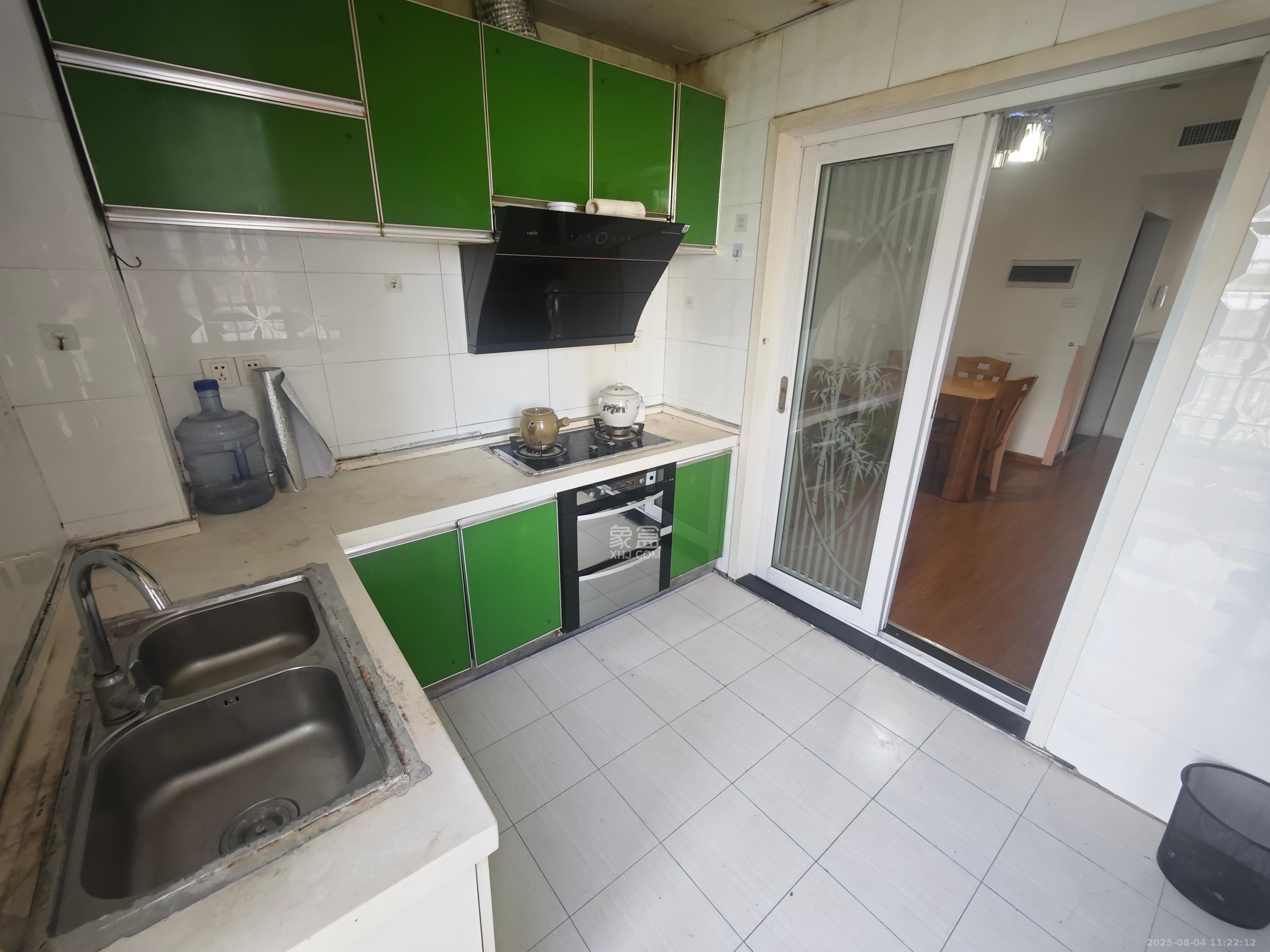 长大彩虹都  4室2厅2卫    2600.0元/月室内图