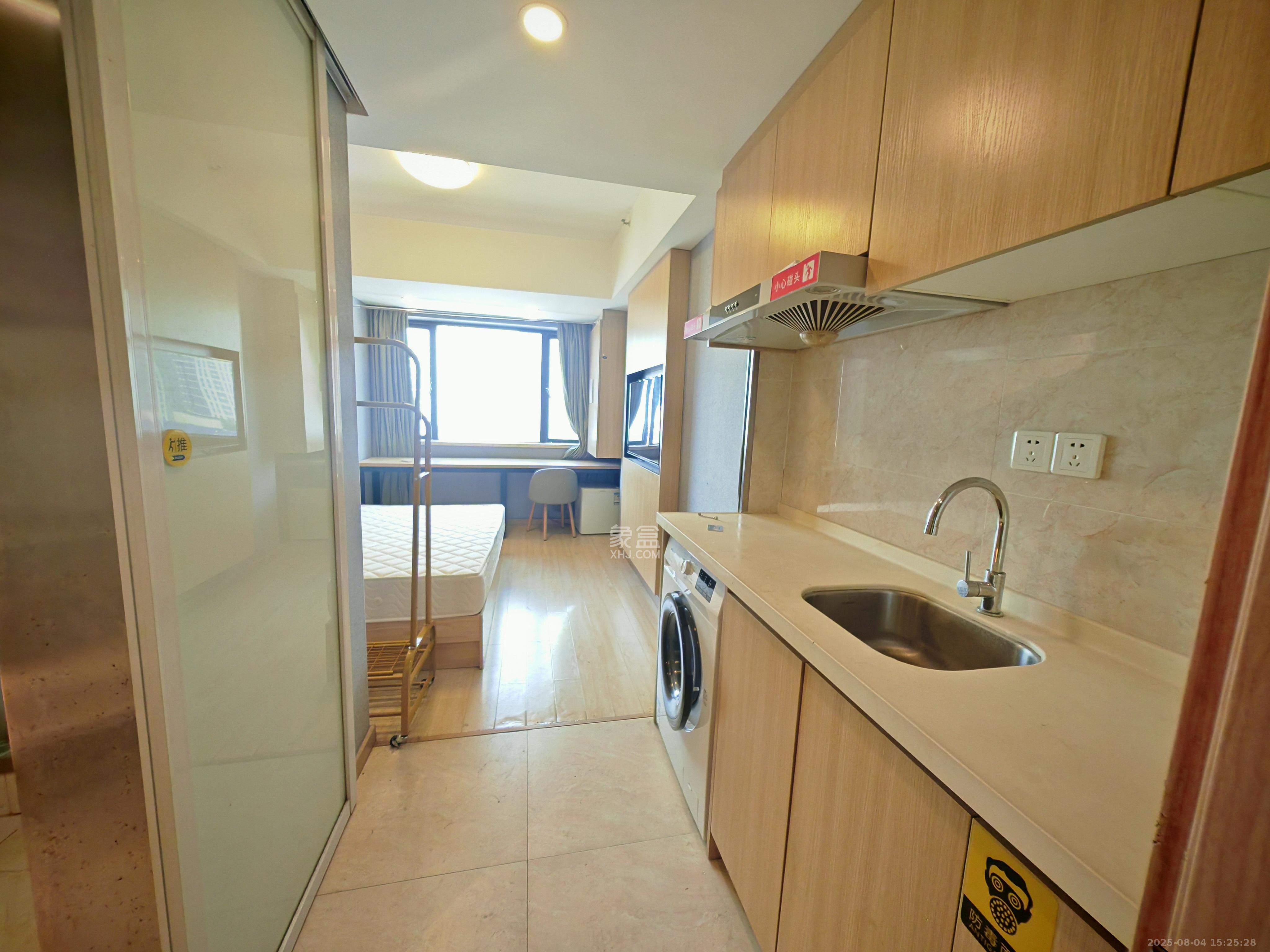 协信星澜汇  1室1厅1卫    1300.0元/月室内图