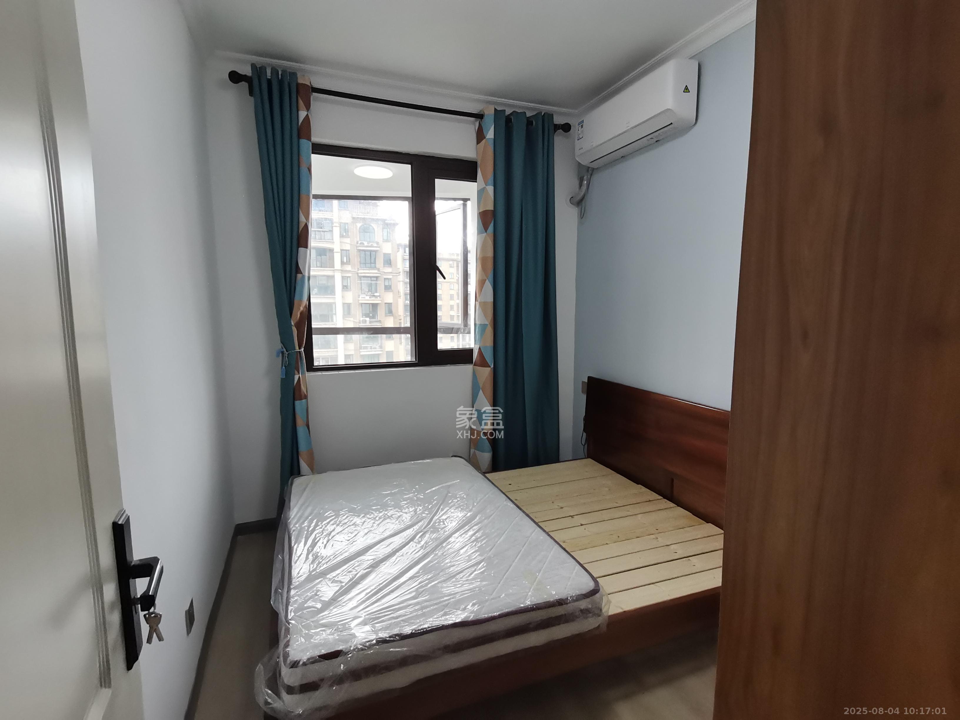 融创融公馆(融创臻苑) 3室2厅2卫 3200.0元/月 融创融公馆(融创臻苑) 3室2厅2卫 3200.0元/月室内图