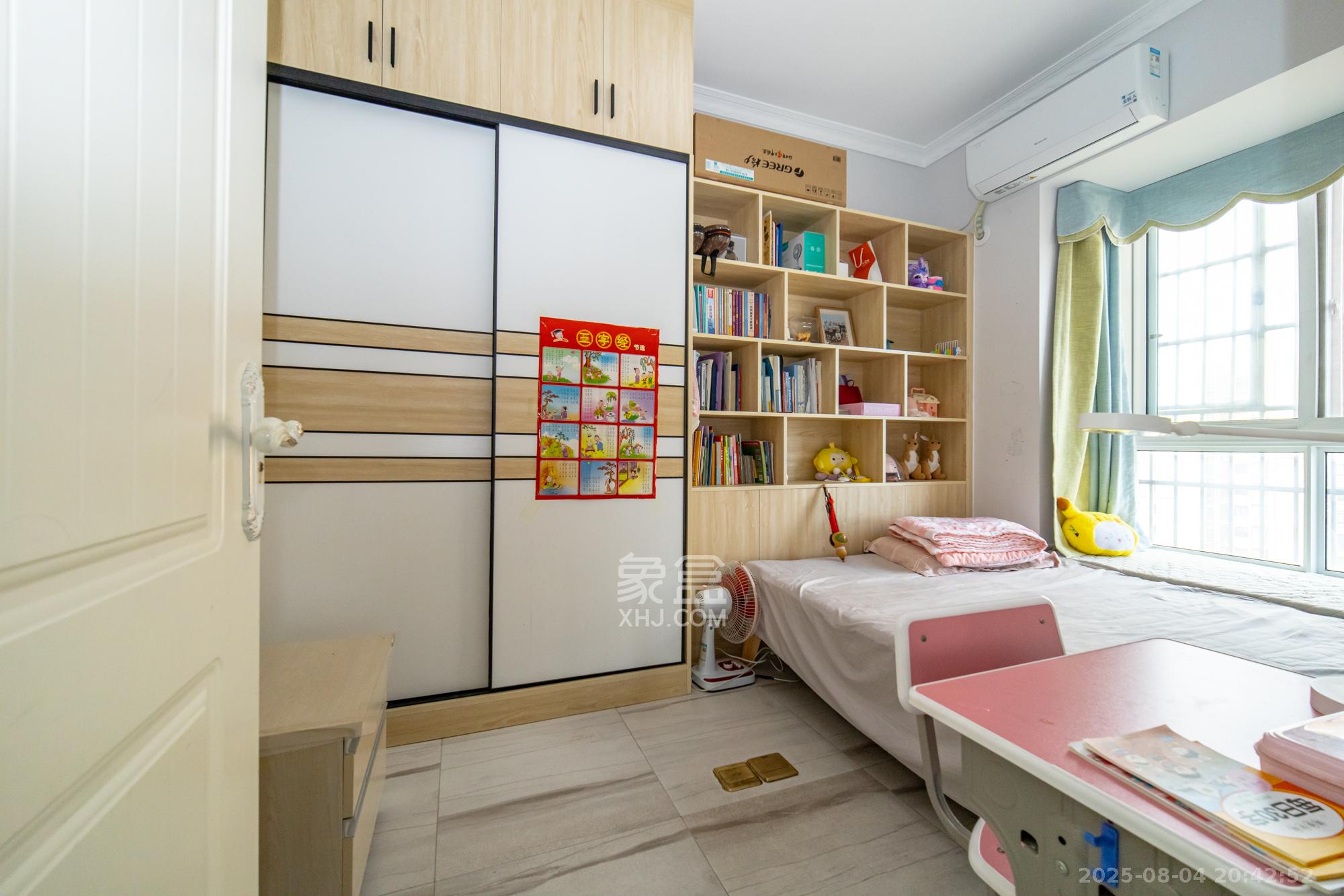 楚天世纪城西苑 3室2厅1卫 69.8万 楚天世纪城西苑 3室2厅1卫 69.8万卧室