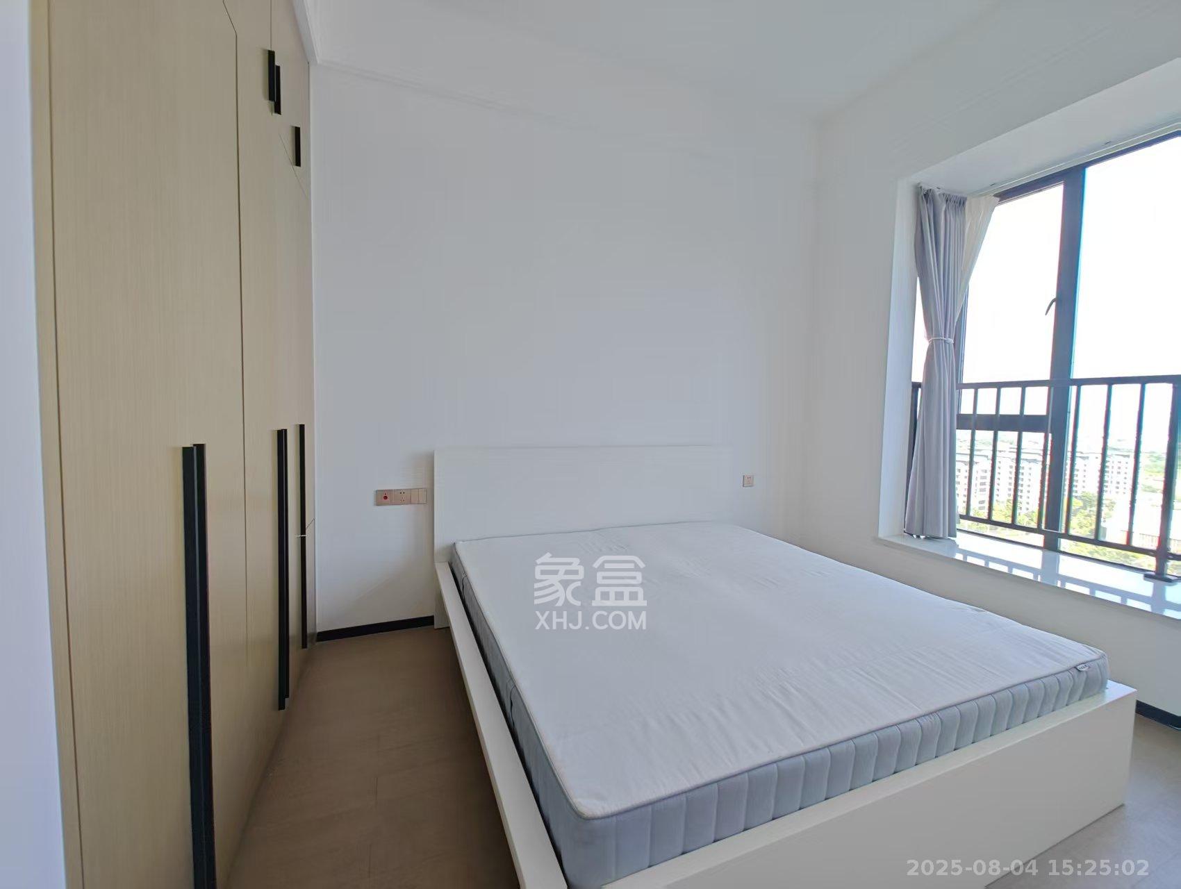 润和湘江天地天悦湾  4室2厅2卫    3200.0元/月 润和湘江天地天悦湾  4室2厅2卫    3200.0元/月室内图