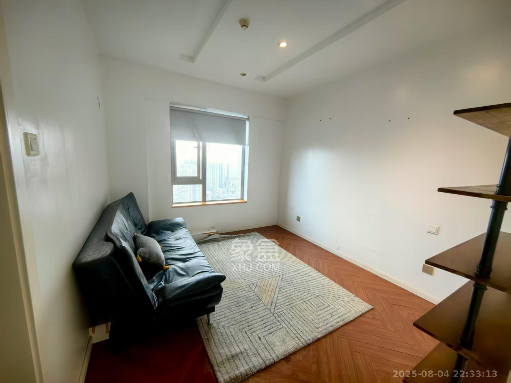 潮宗御苑 4室2厅2卫 7000.0元/月 潮宗御苑 4室2厅2卫 7000.0元/月室内图