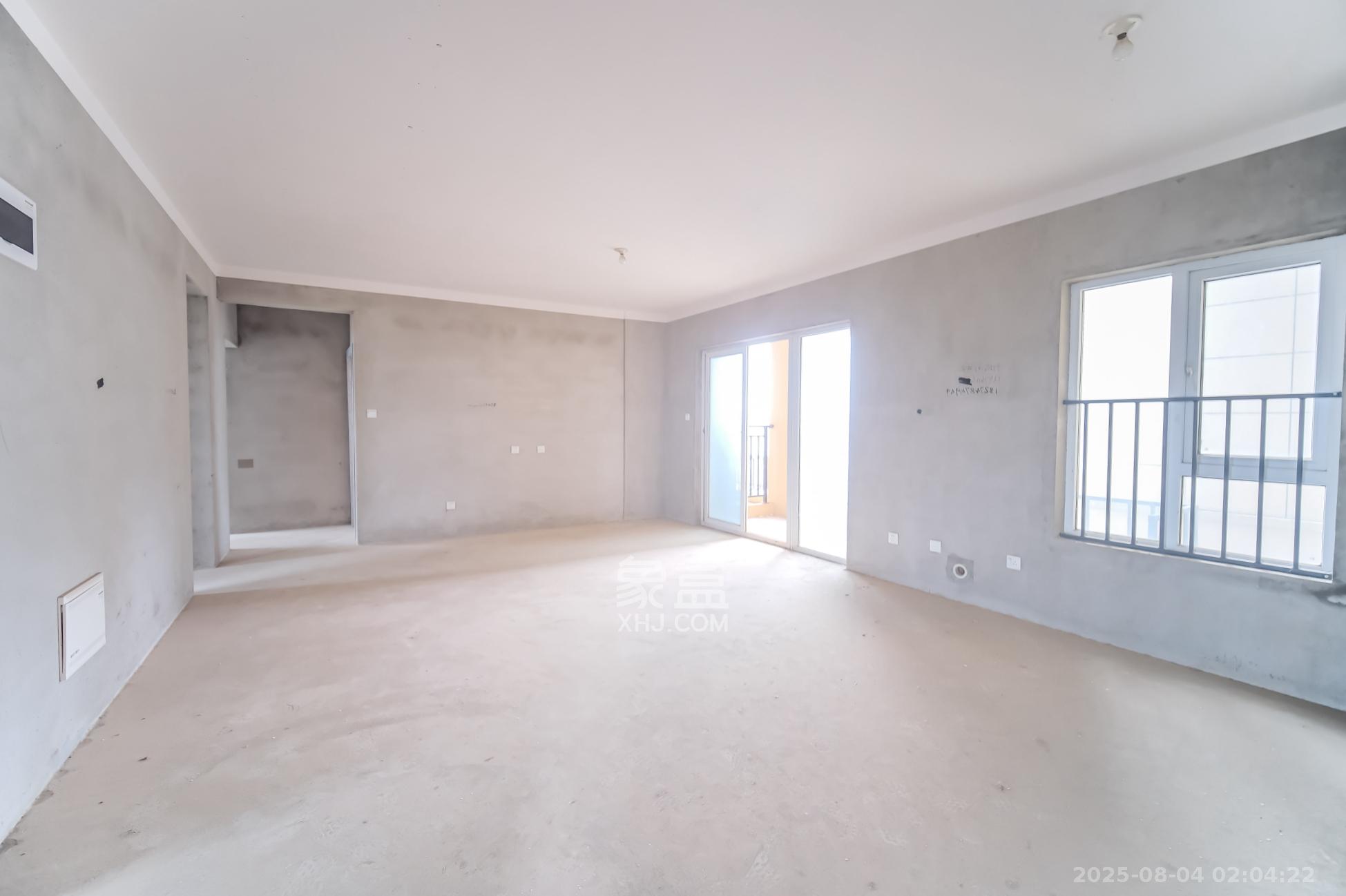 荣盛花语城 3室2厅2卫 72.0万 荣盛花语城 3室2厅2卫 72.0万客厅