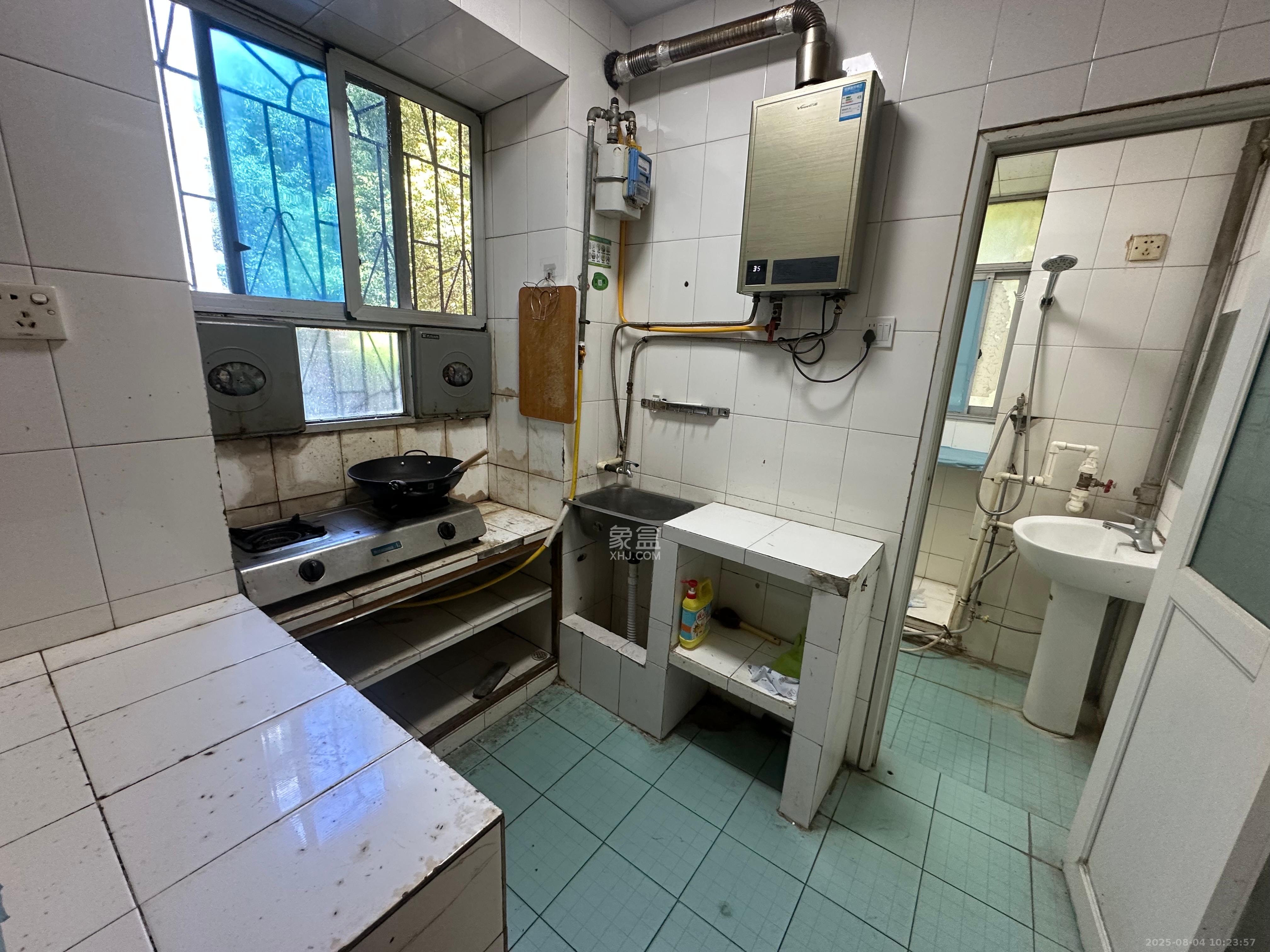 赤岗小区（一二三片）  3室2厅1卫    1800.0元/月室内图