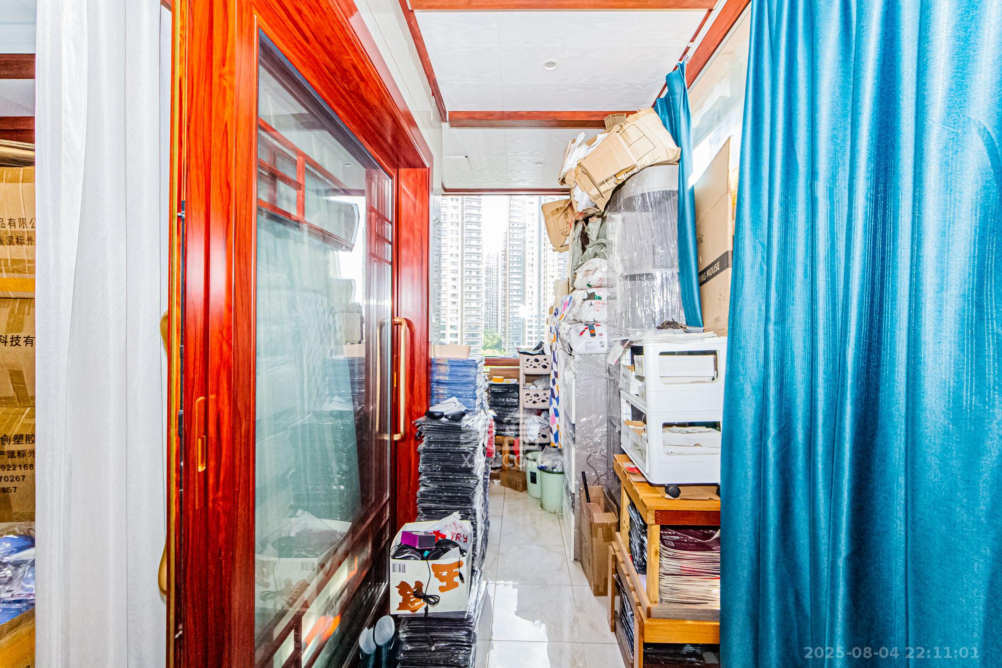 北辰定江洋  4室2厅3卫    450.0万阳台