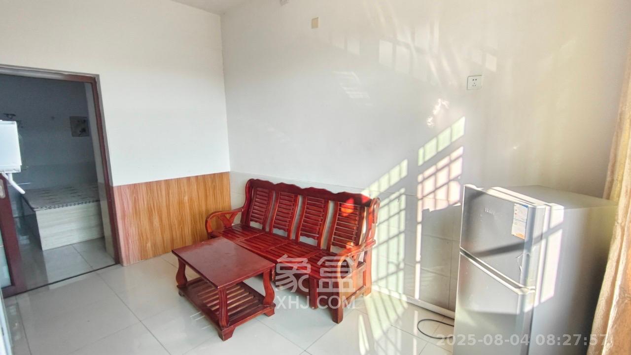 大坝咀小区 1室1厅1卫 1200.0元/月 大坝咀小区 1室1厅1卫 1200.0元/月室内图