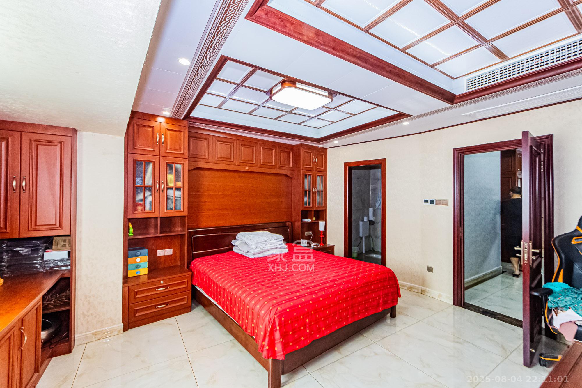 北辰定江洋  4室2厅3卫    450.0万 北辰定江洋  4室2厅3卫    450.0万卧室