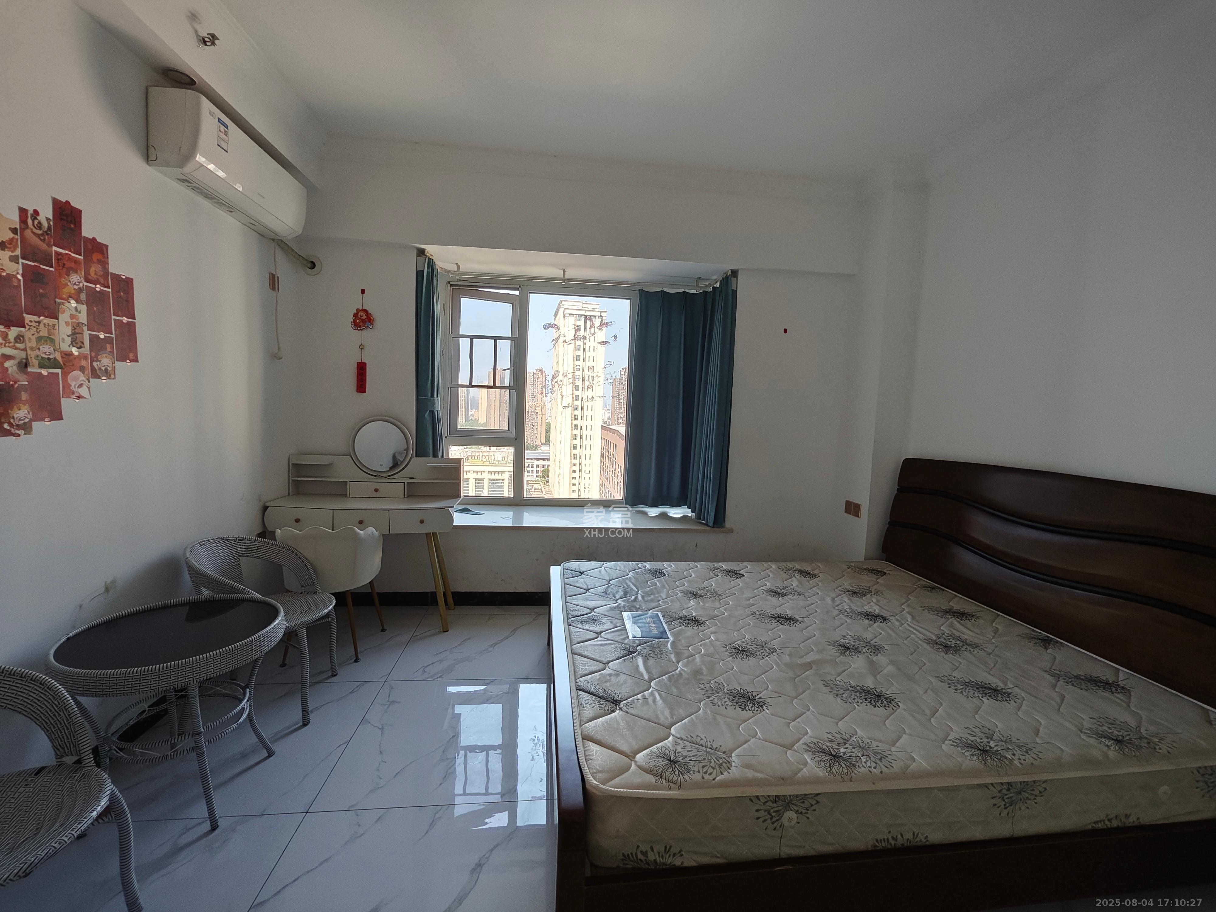 芙蓉万国城MOMA(卓越汇富苑) 1室0厅1卫 1400.0元/月 芙蓉万国城MOMA(卓越汇富苑) 1室0厅1卫 1400.0元/月室内图