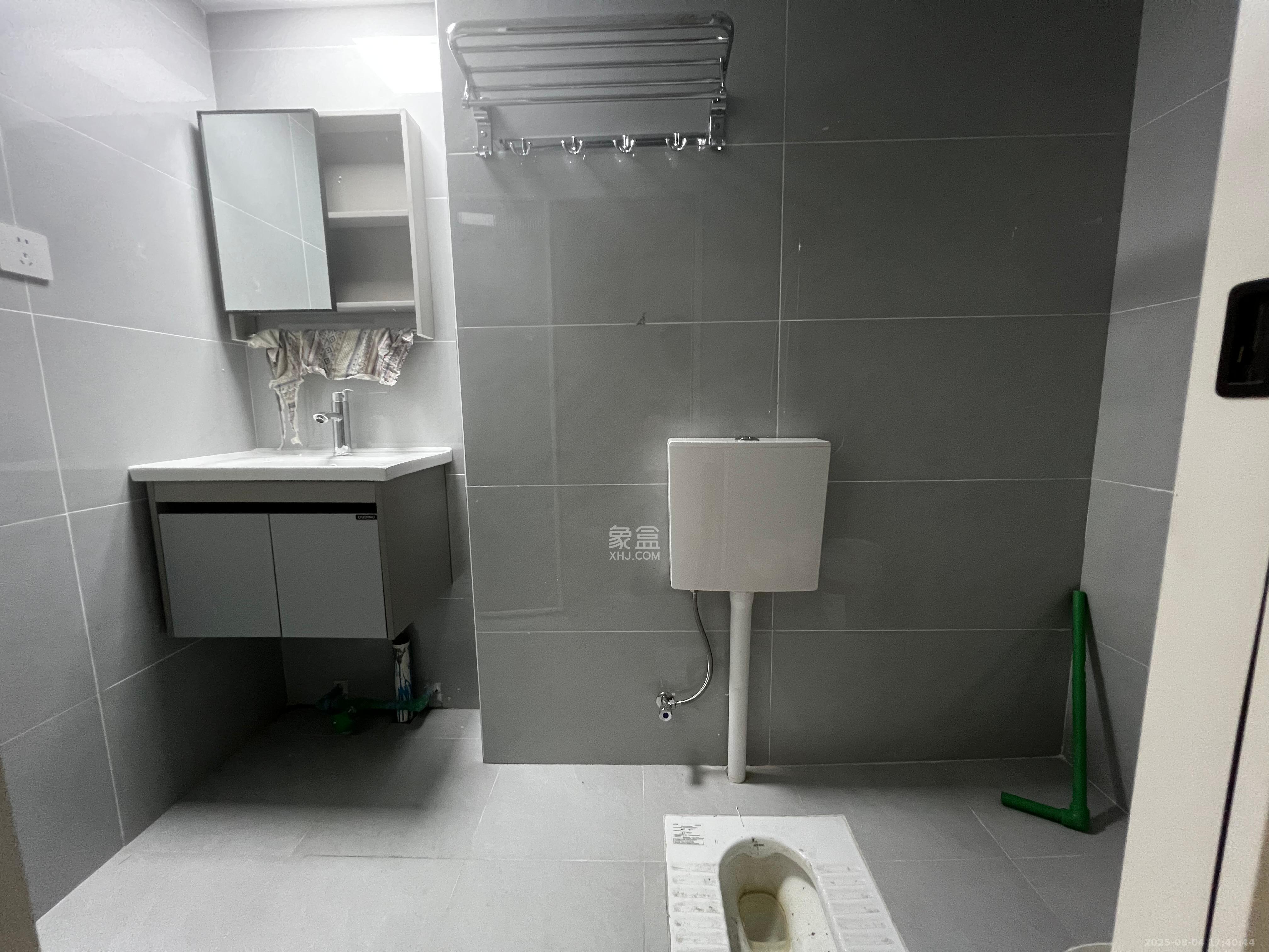 怡海星城 1室1厅1卫 1100.0元/月 怡海星城 1室1厅1卫 1100.0元/月室内图