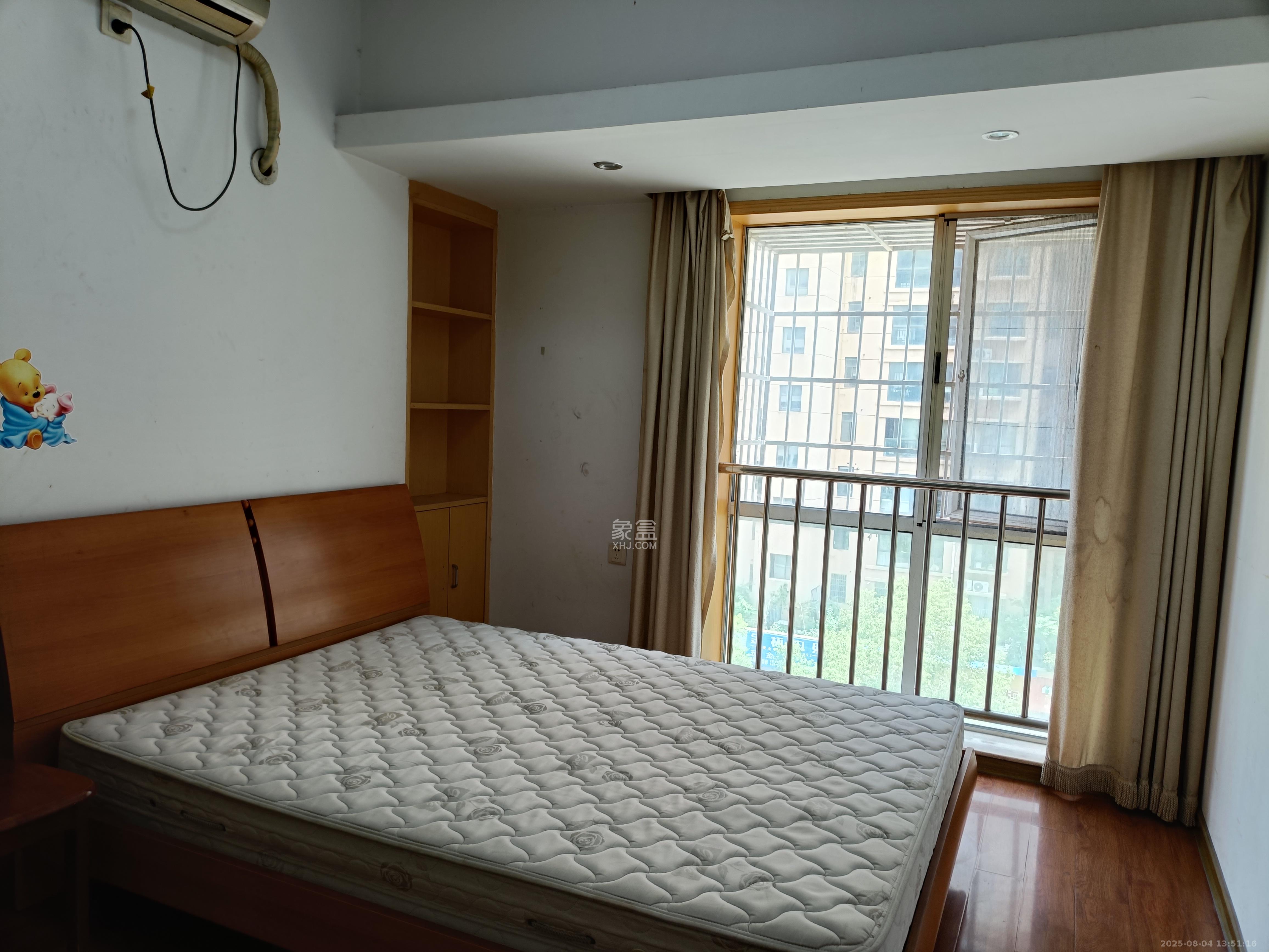 森林公园壹号(森林雅苑)  3室1厅1卫    2000.0元/月 森林公园壹号(森林雅苑)  3室1厅1卫    2000.0元/月室内图