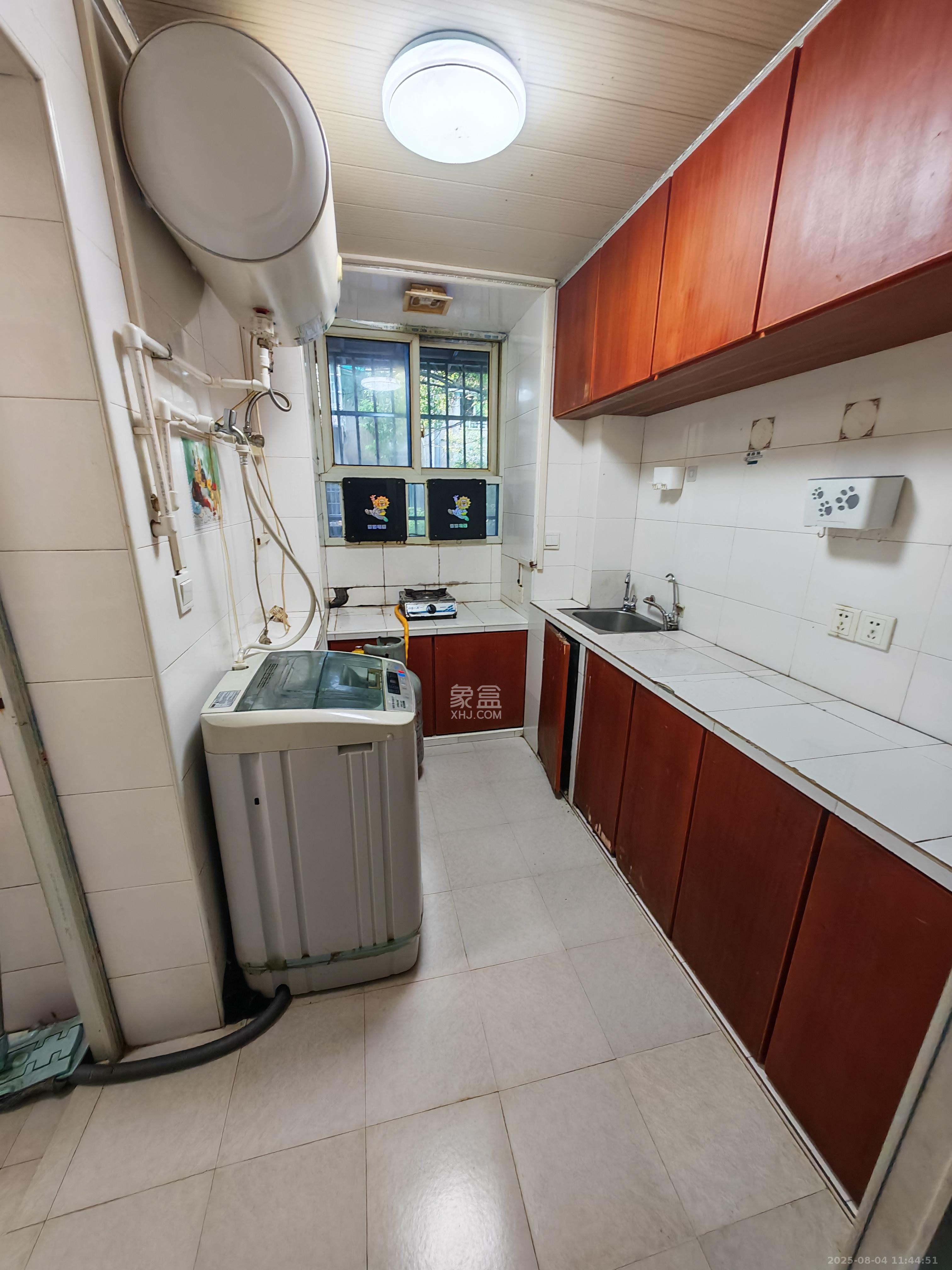 王公塘社区 1室1厅1卫 1180.0元/月 王公塘社区 1室1厅1卫 1180.0元/月室内图