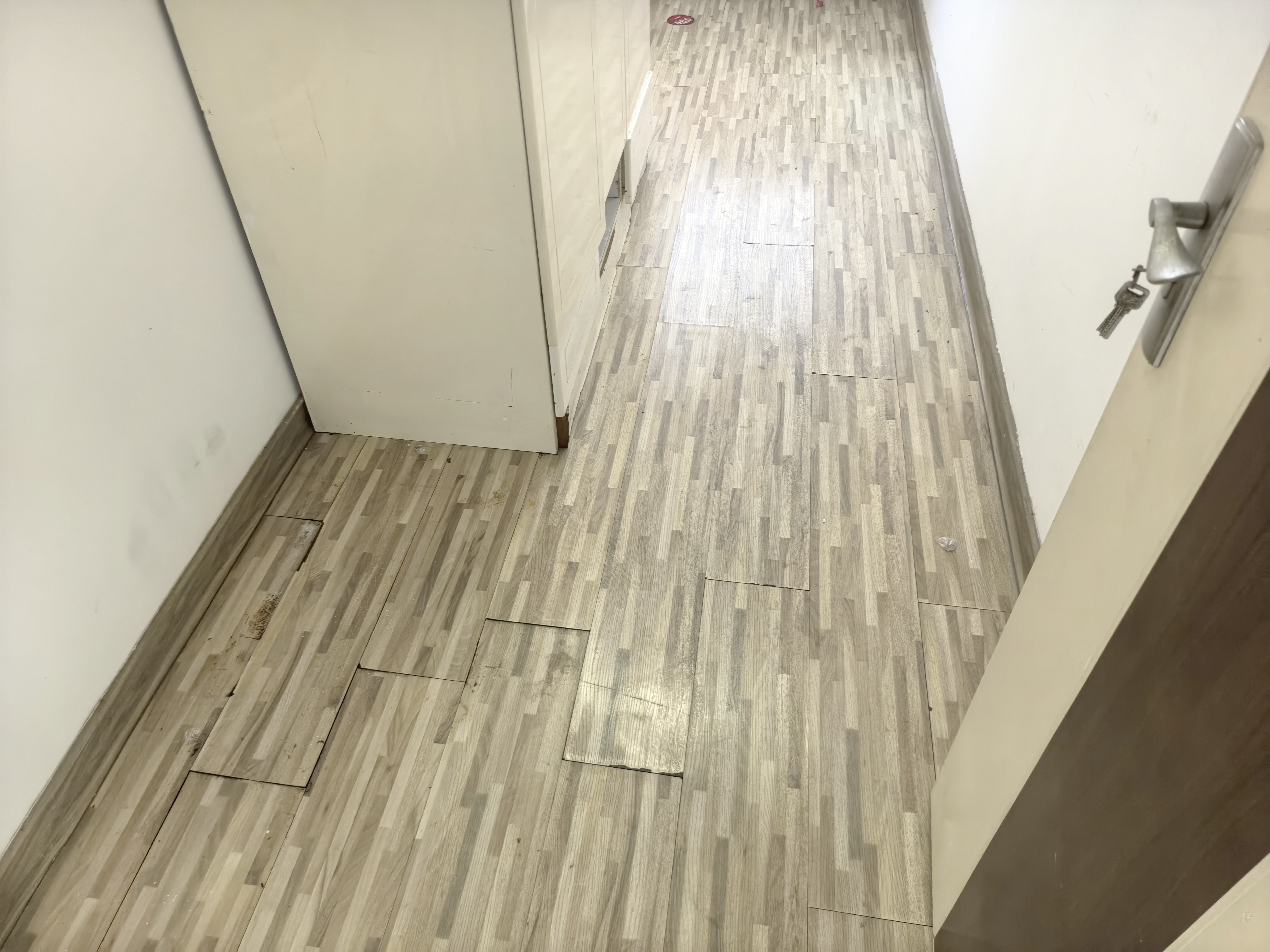 中盐大厦 3室2厅2卫 3200.0元/月 中盐大厦 3室2厅2卫 3200.0元/月室内图