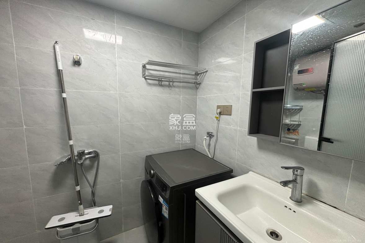 碧桂园城市之光  1室1厅1卫    1700.0元/月 碧桂园城市之光  1室1厅1卫    1700.0元/月室内图