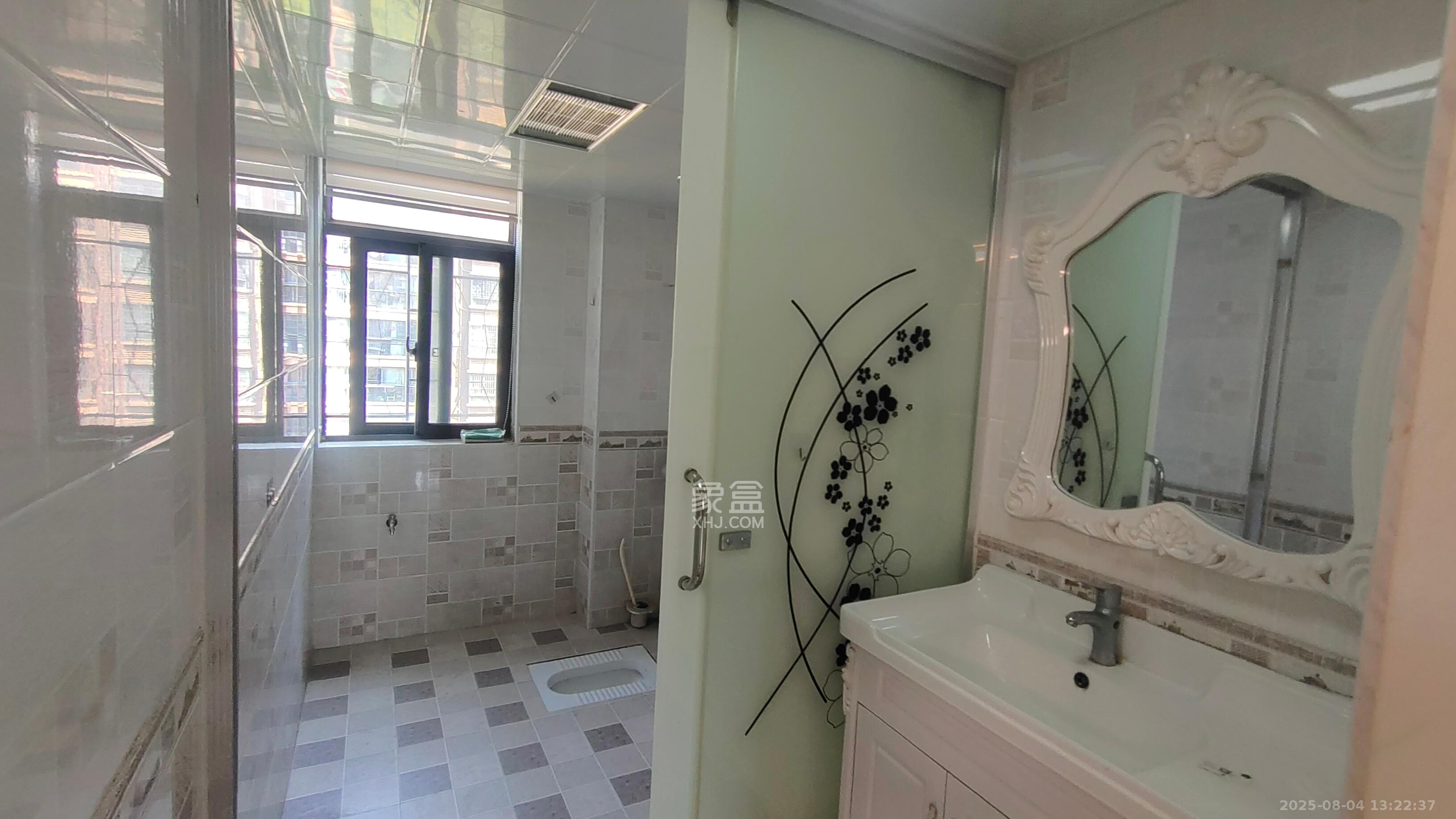 五矿格澜郡 3室2厅2卫 3000.0元/月 五矿格澜郡 3室2厅2卫 3000.0元/月室内图