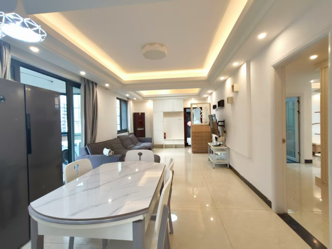 百金城小区 4室2厅2卫 4000.0元/月 百金城小区 4室2厅2卫 4000.0元/月室内图