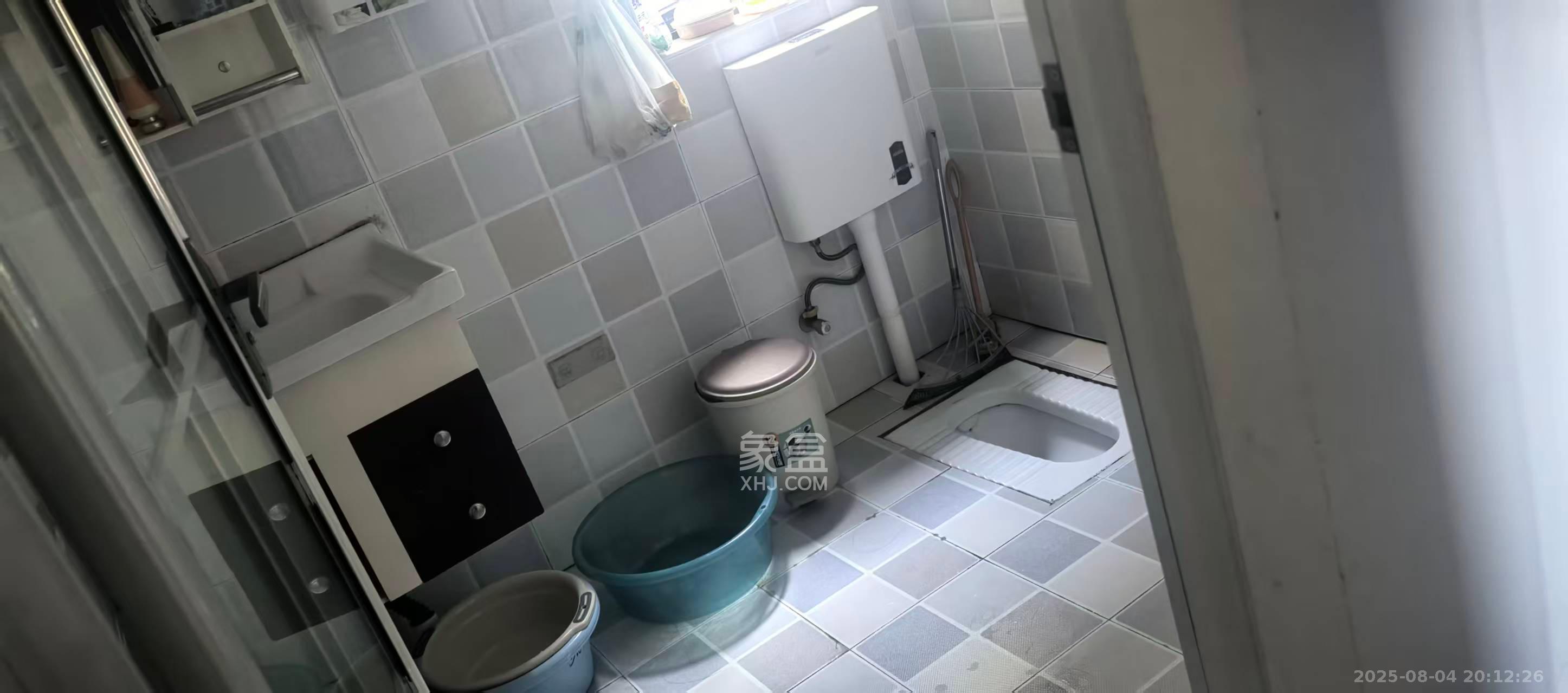 光明E城 3室2厅1卫 2000.0元/月 光明E城 3室2厅1卫 2000.0元/月室内图