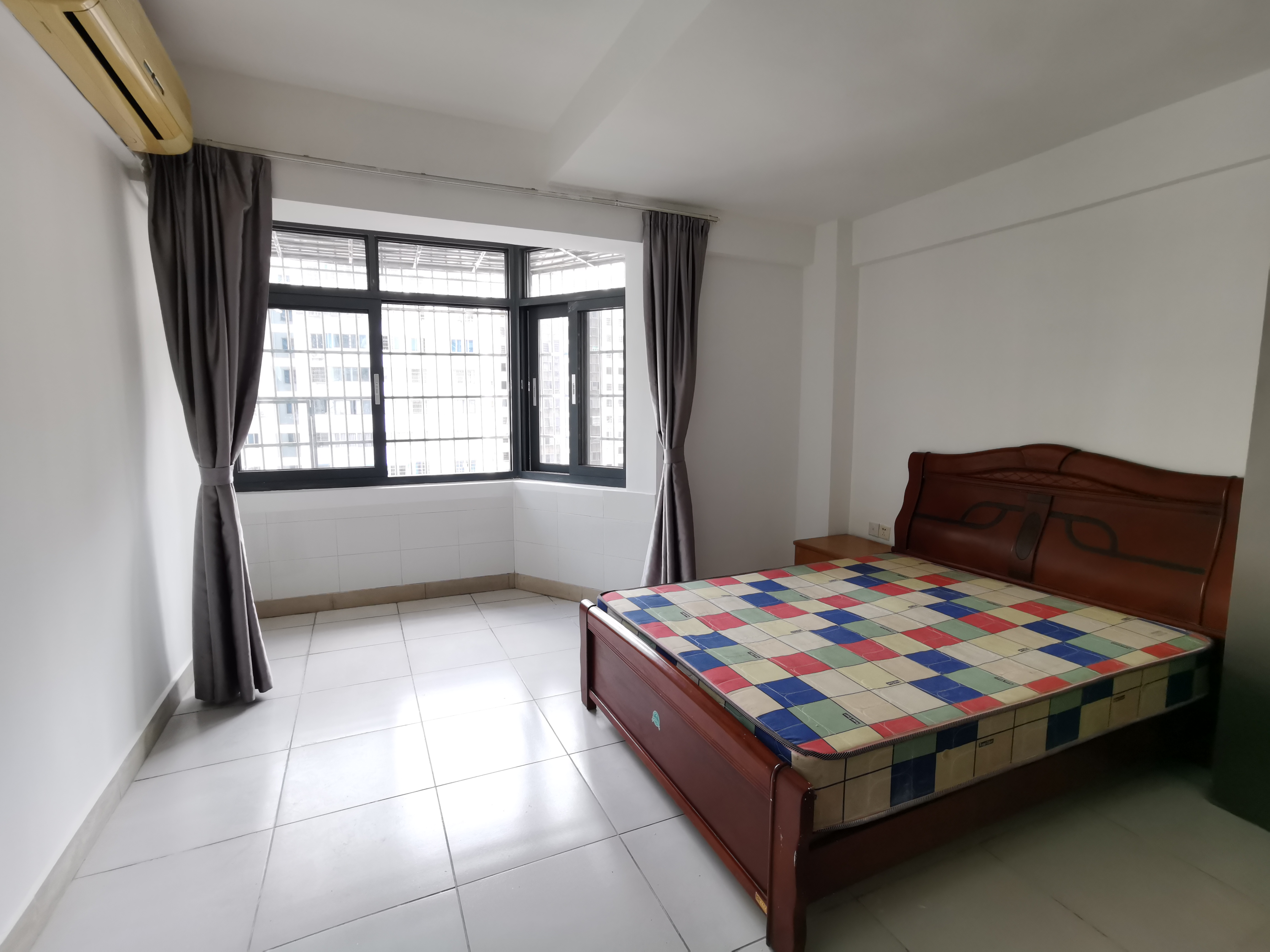 红玫瑰大厦 1室0厅1卫 1300.0元/月 红玫瑰大厦 1室0厅1卫 1300.0元/月室内图