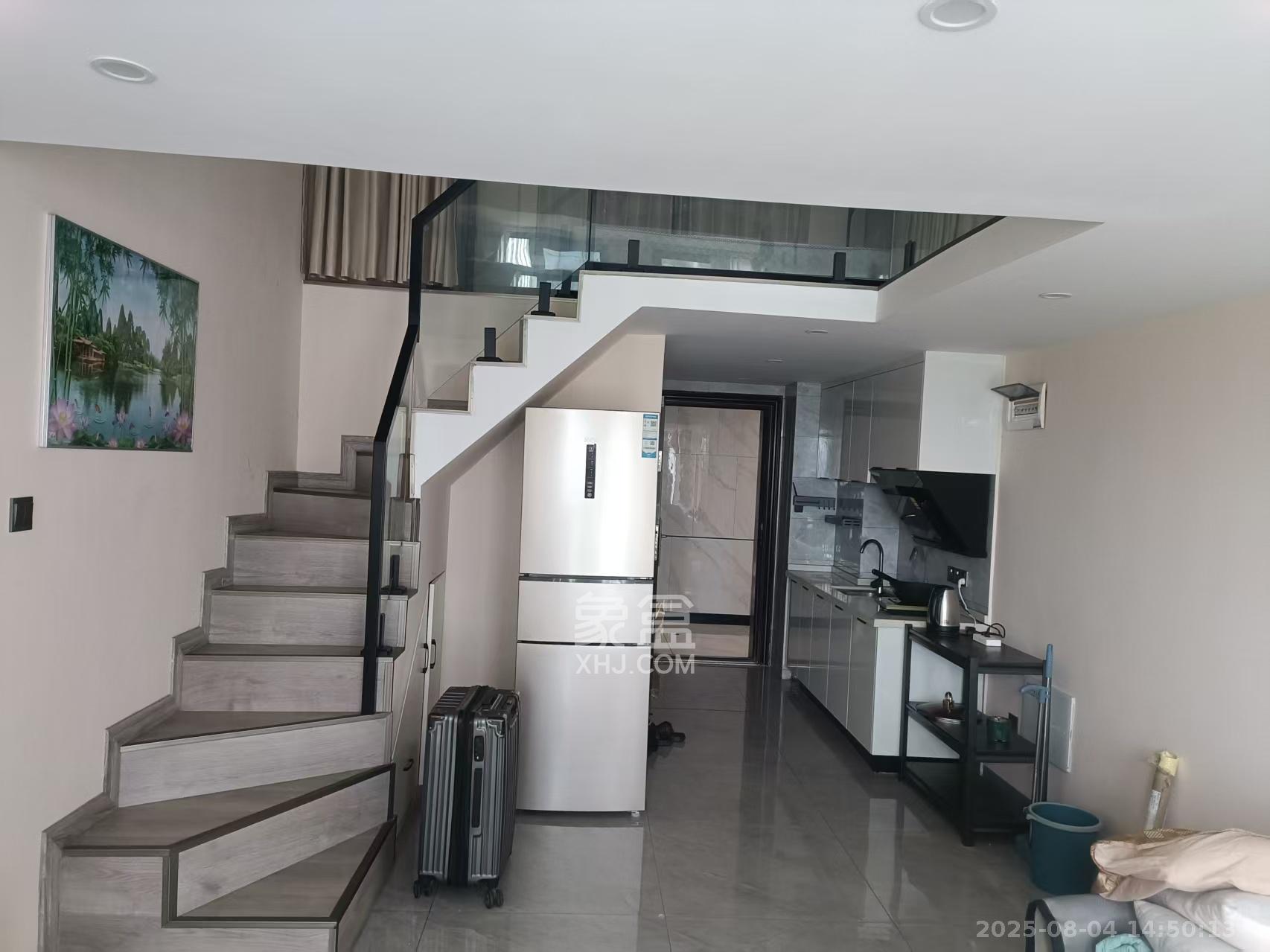 润和国际广场  2室2厅1卫    2400.0元/月 润和国际广场  2室2厅1卫    2400.0元/月室内图