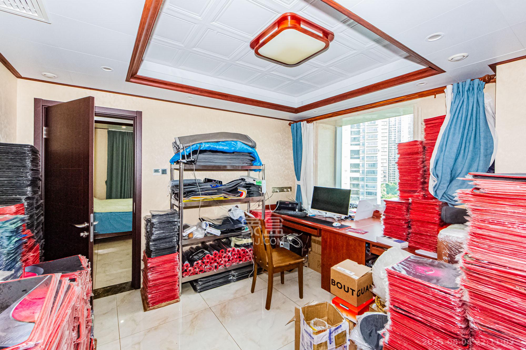 北辰定江洋  4室2厅3卫    450.0万 北辰定江洋  4室2厅3卫    450.0万卧室