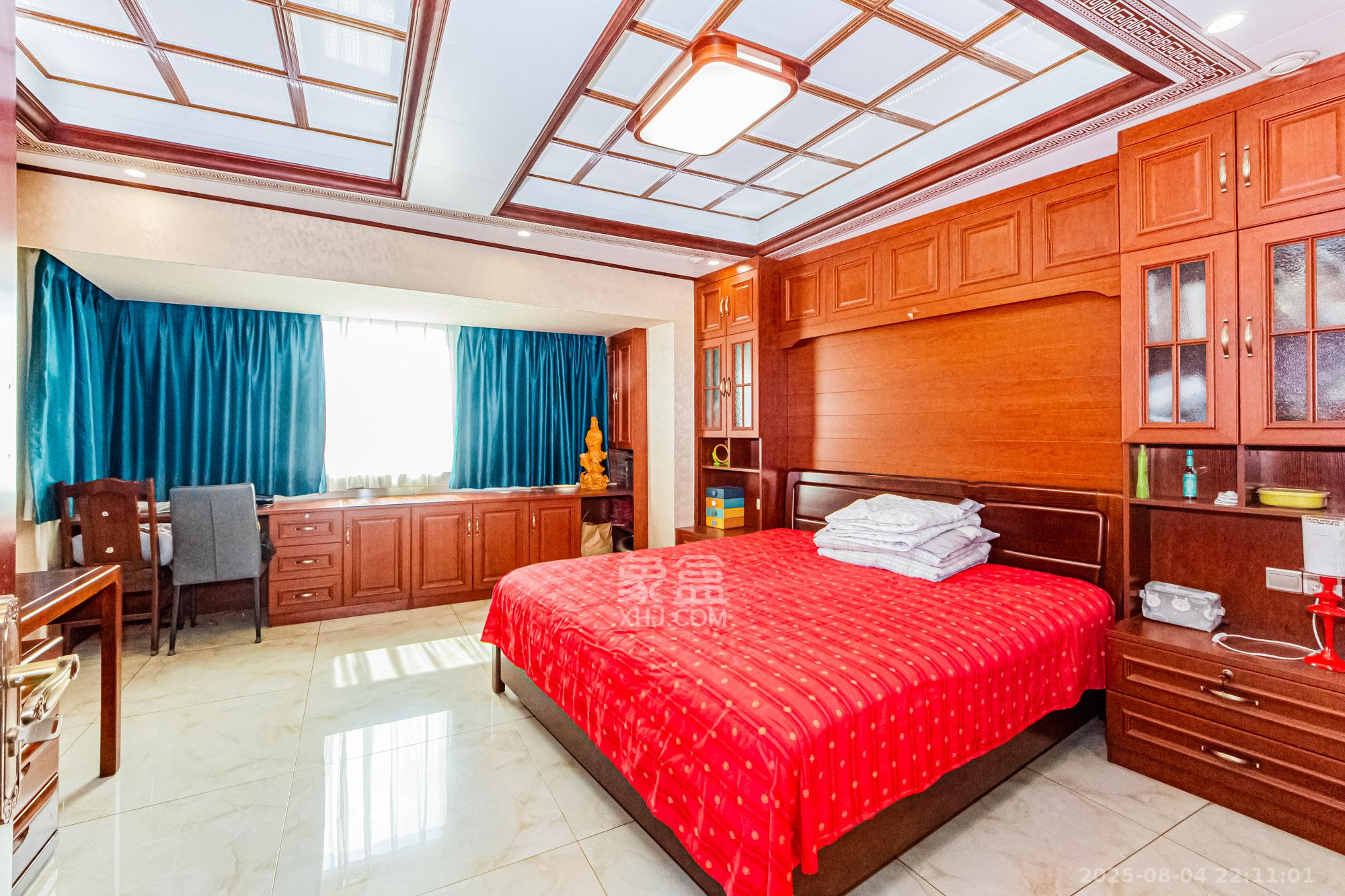 北辰定江洋  4室2厅3卫    450.0万 北辰定江洋  4室2厅3卫    450.0万卧室