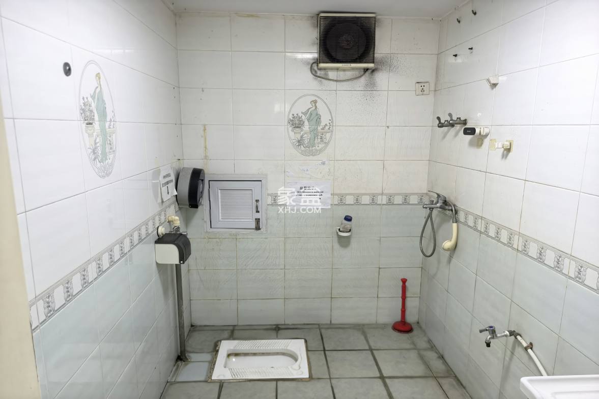 中盐大厦 3室2厅2卫 3200.0元/月 中盐大厦 3室2厅2卫 3200.0元/月室内图