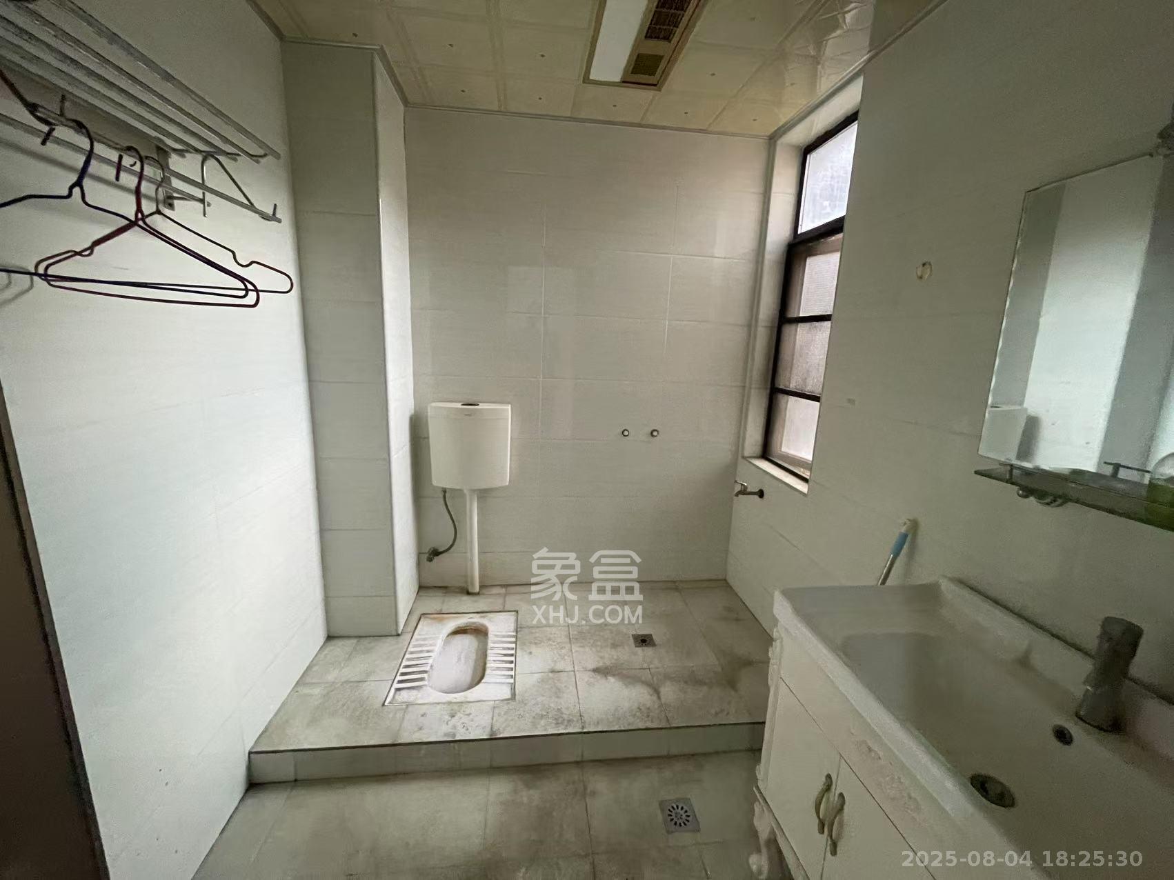 芒果天地(芒果雅苑) 4室2厅2卫 3000.0元/月 芒果天地(芒果雅苑) 4室2厅2卫 3000.0元/月室内图