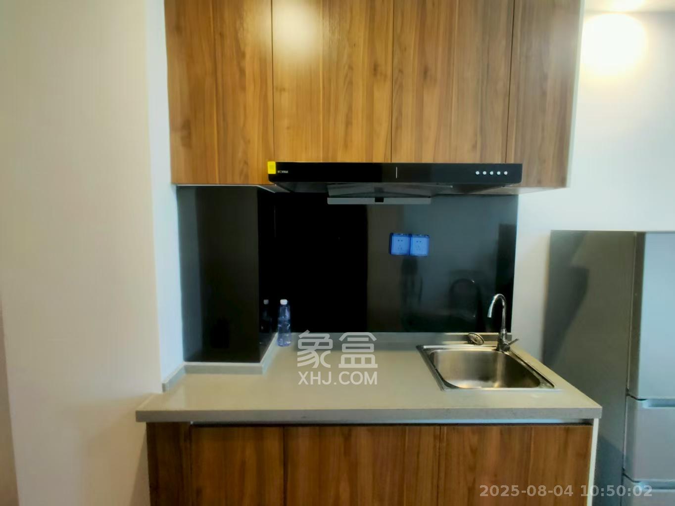 荣泰广场 1室0厅0卫 1300.0元/月 荣泰广场 1室0厅0卫 1300.0元/月室内图