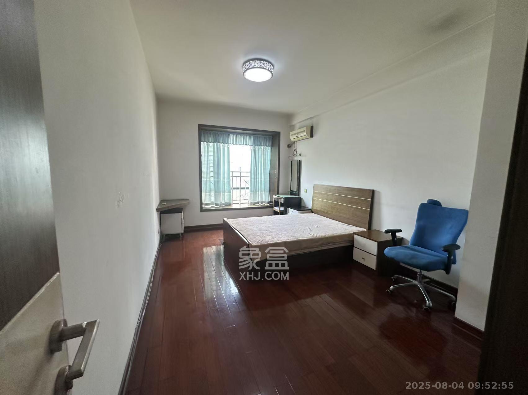 亚华香舍花都 3室2厅2卫 2800.0元/月 亚华香舍花都 3室2厅2卫 2800.0元/月室内图