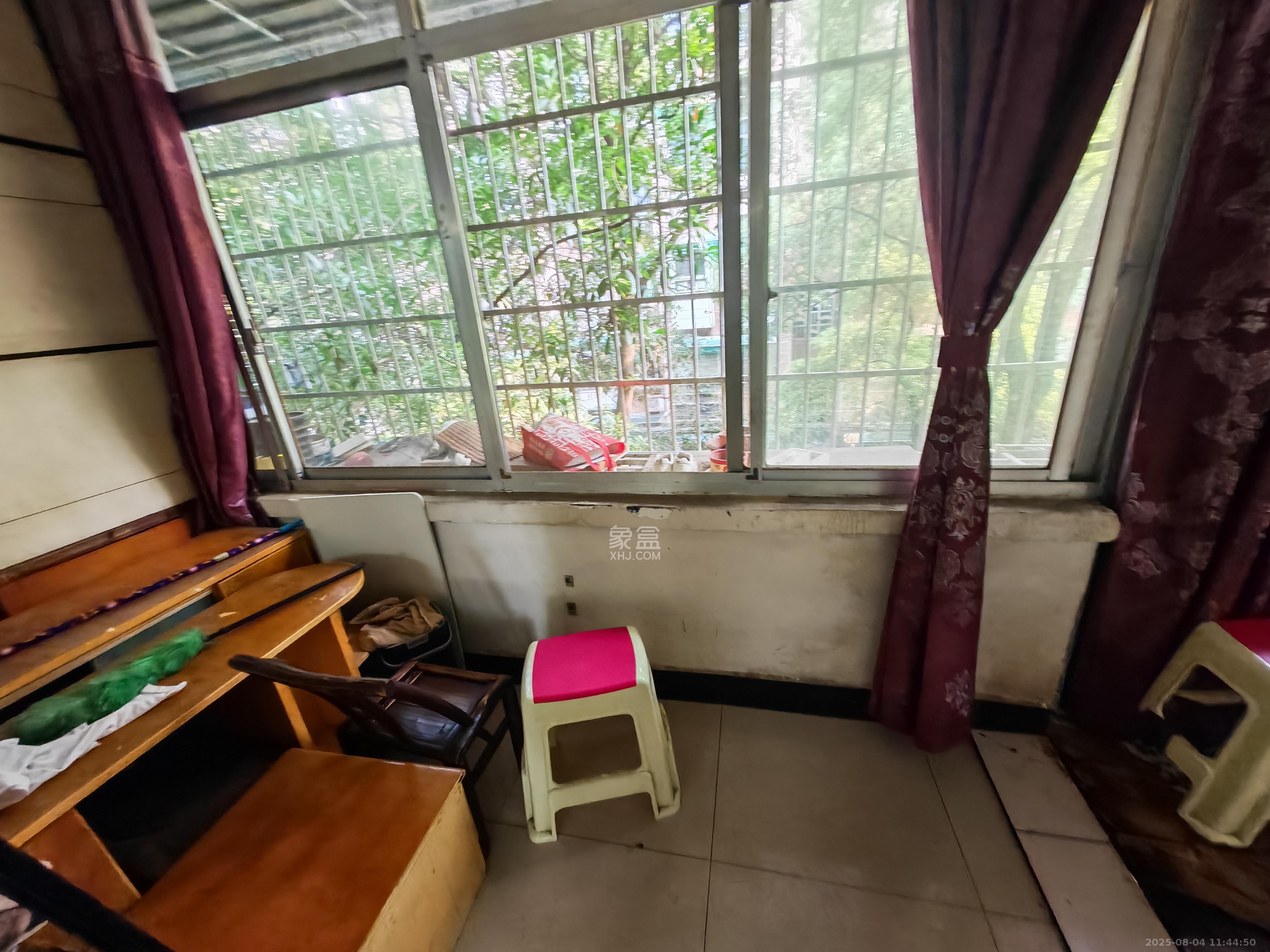 王公塘社区 1室1厅1卫 1180.0元/月 王公塘社区 1室1厅1卫 1180.0元/月室内图