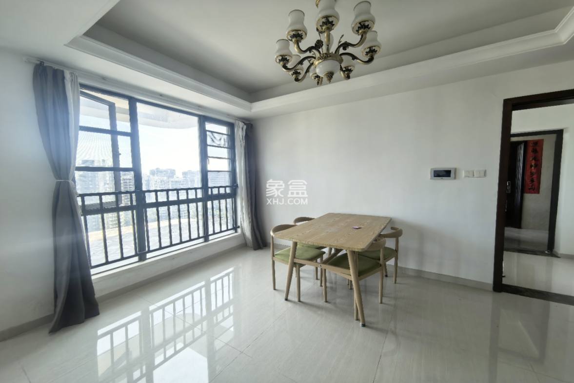 星华海岸城一期  3室2厅2卫    2300.0元/月 星华海岸城一期  3室2厅2卫    2300.0元/月室内图