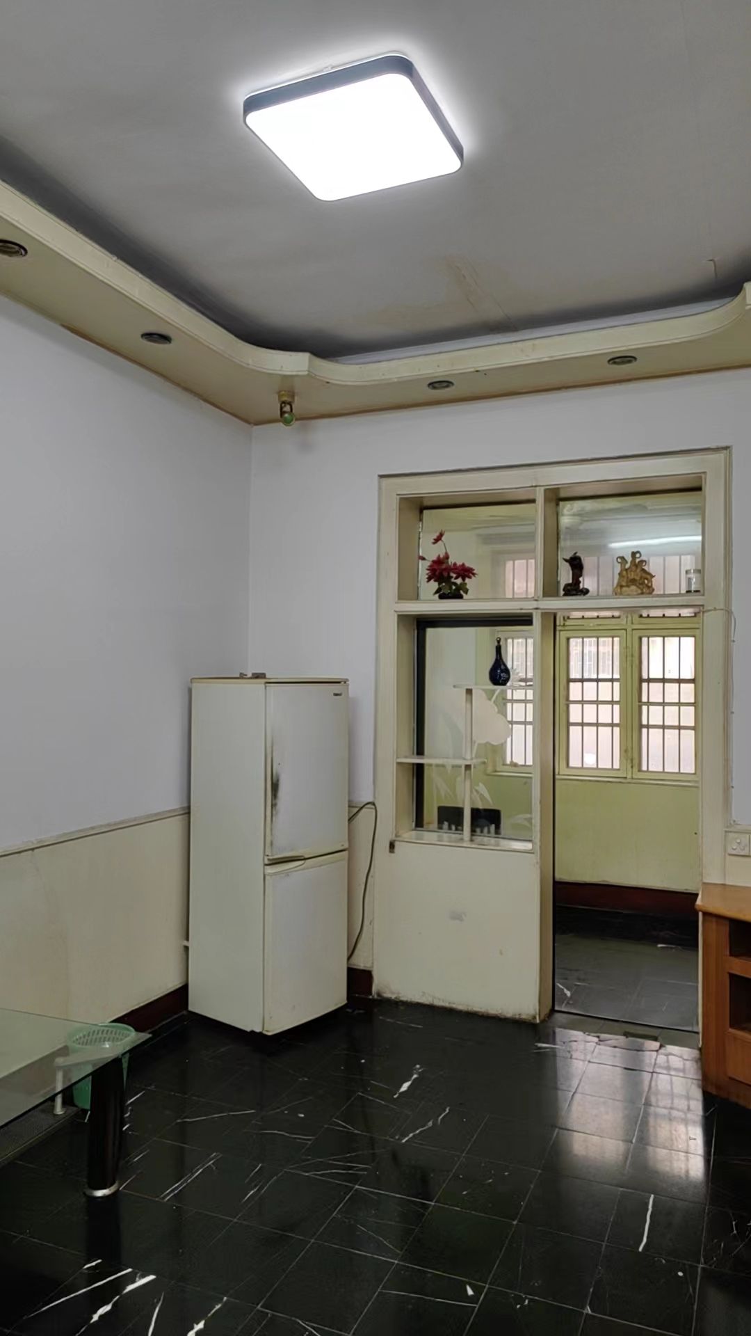 娄底市教育局家属楼  3室1厅1卫    37.8万客厅