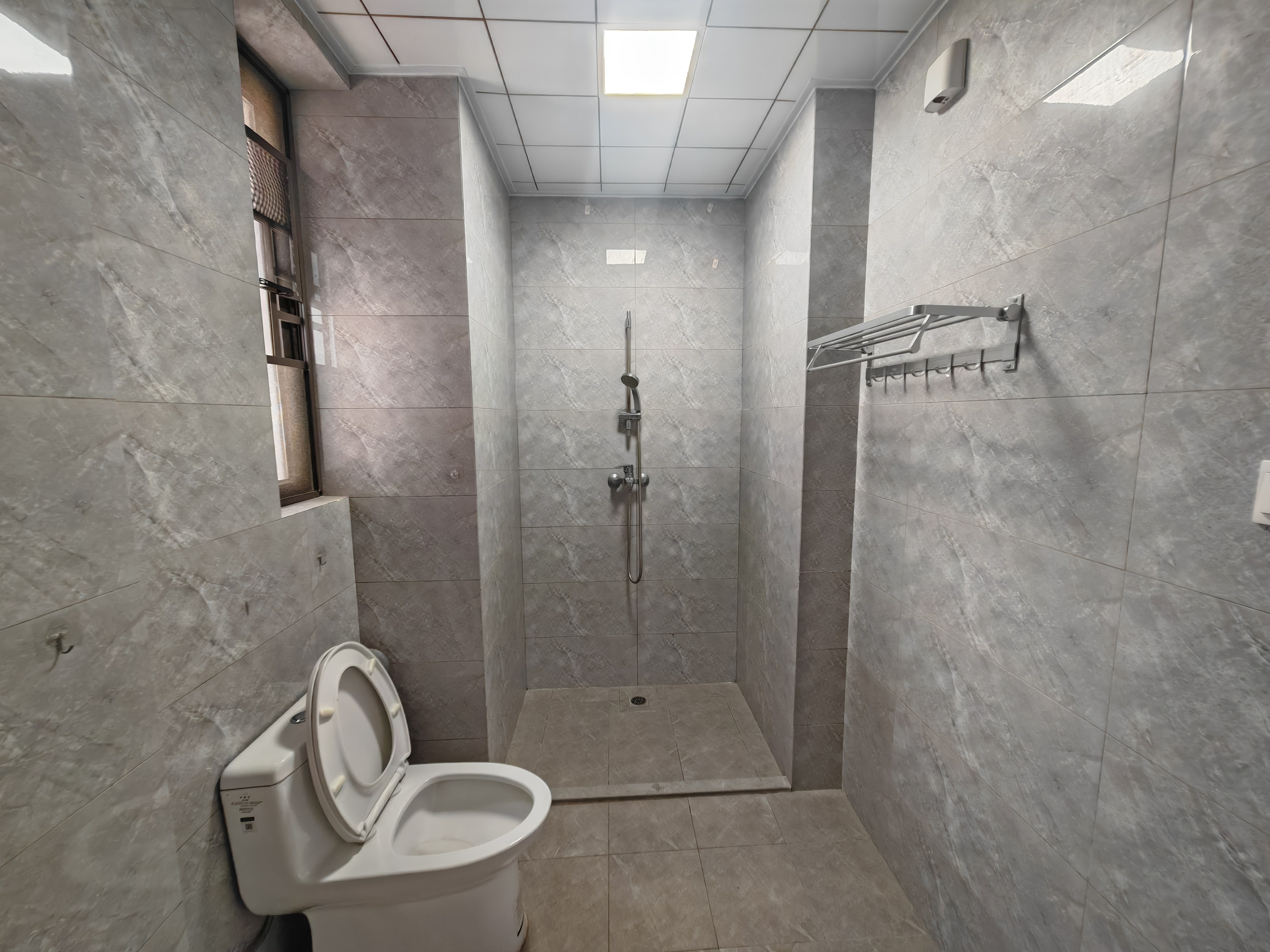 和风家园二期碧海居 4室2厅2卫 2800.0元/月 和风家园二期碧海居 4室2厅2卫 2800.0元/月室内图