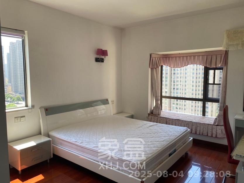 旭辉藏郡(藏郡、旭湘华府) 4室2厅2卫 4200.0元/月 旭辉藏郡(藏郡、旭湘华府) 4室2厅2卫 4200.0元/月室内图