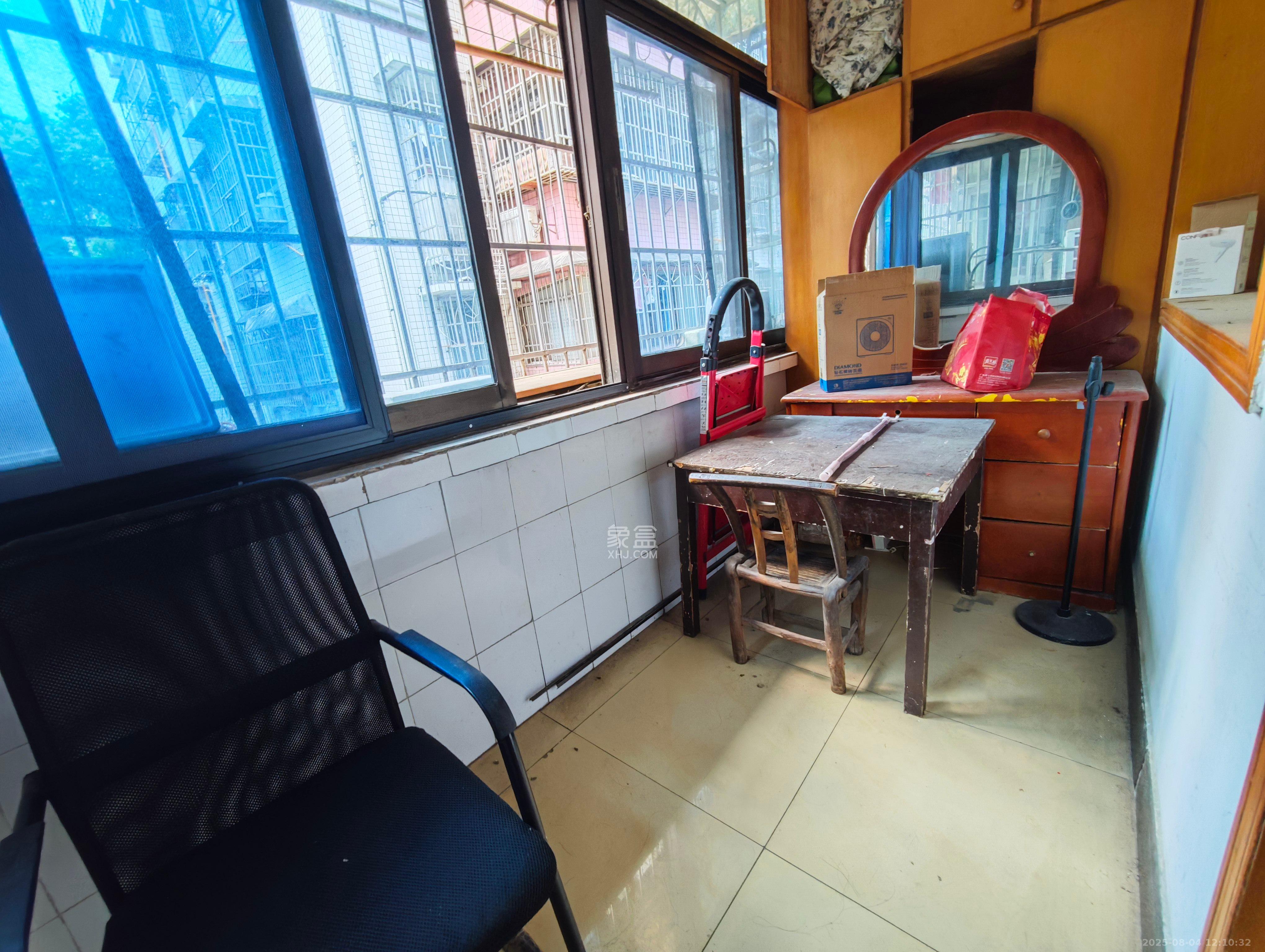 希圣园 2室1厅1卫 1800.0元/月 希圣园 2室1厅1卫 1800.0元/月室内图